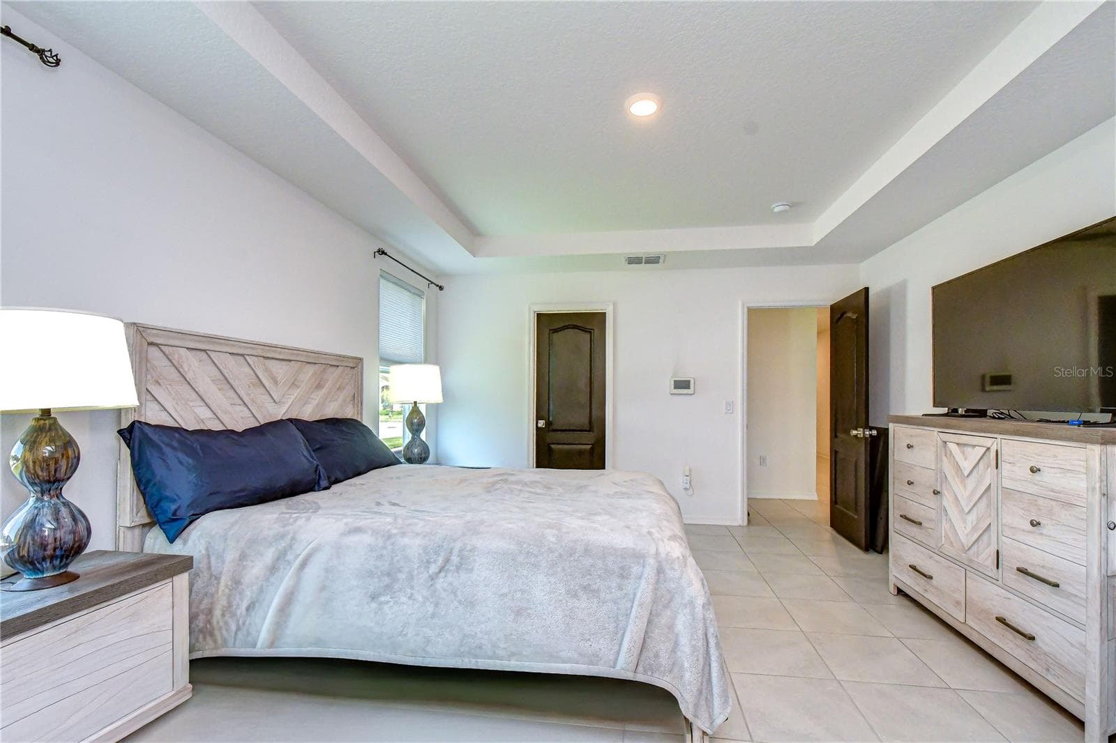 Single Family Residence at 8325 OLIVE BROOK DR, WESLEY CHAPEL, photo 19 of 39