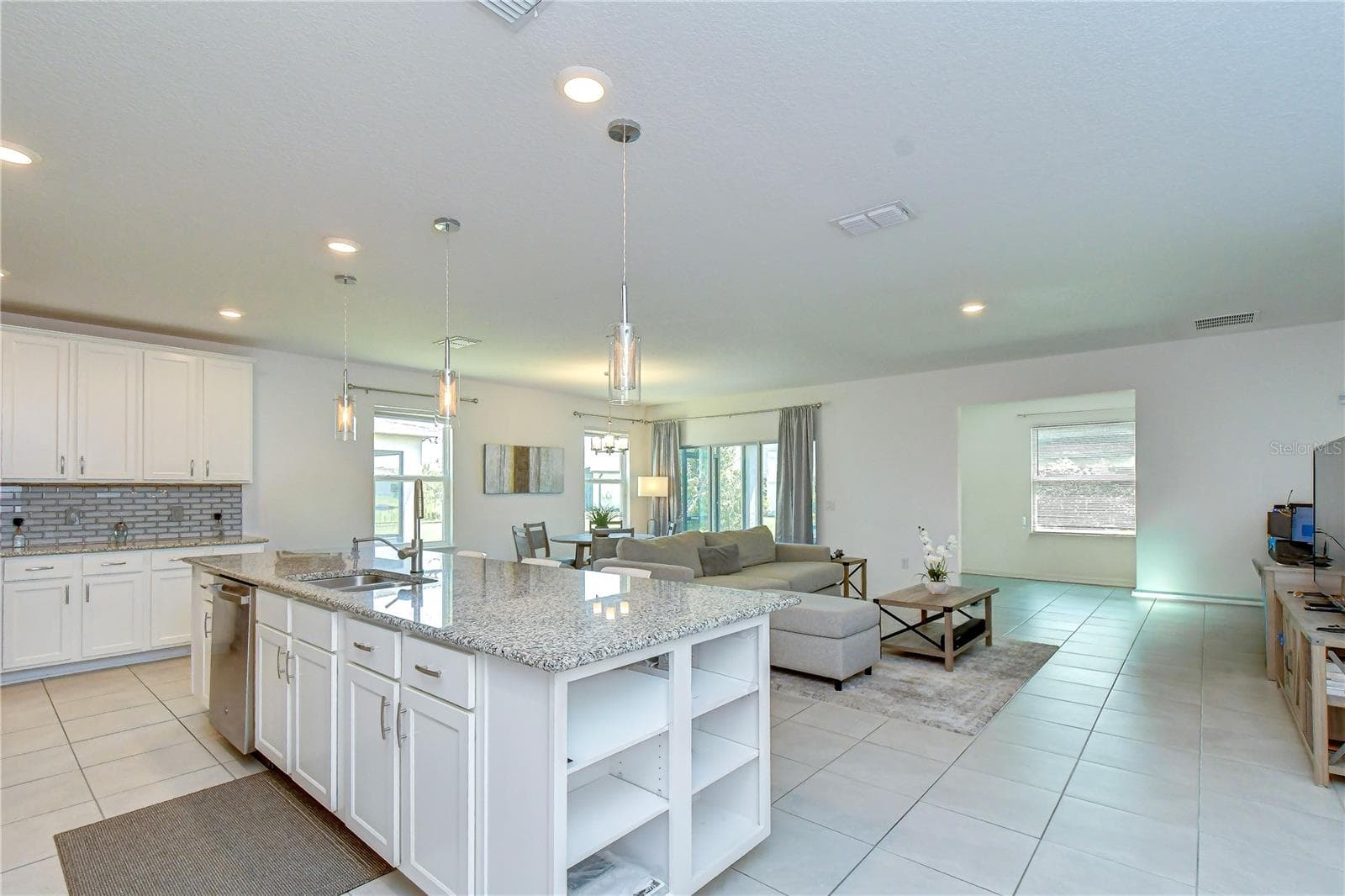 Single Family Residence at 8325 OLIVE BROOK DR, WESLEY CHAPEL, photo 20 of 39