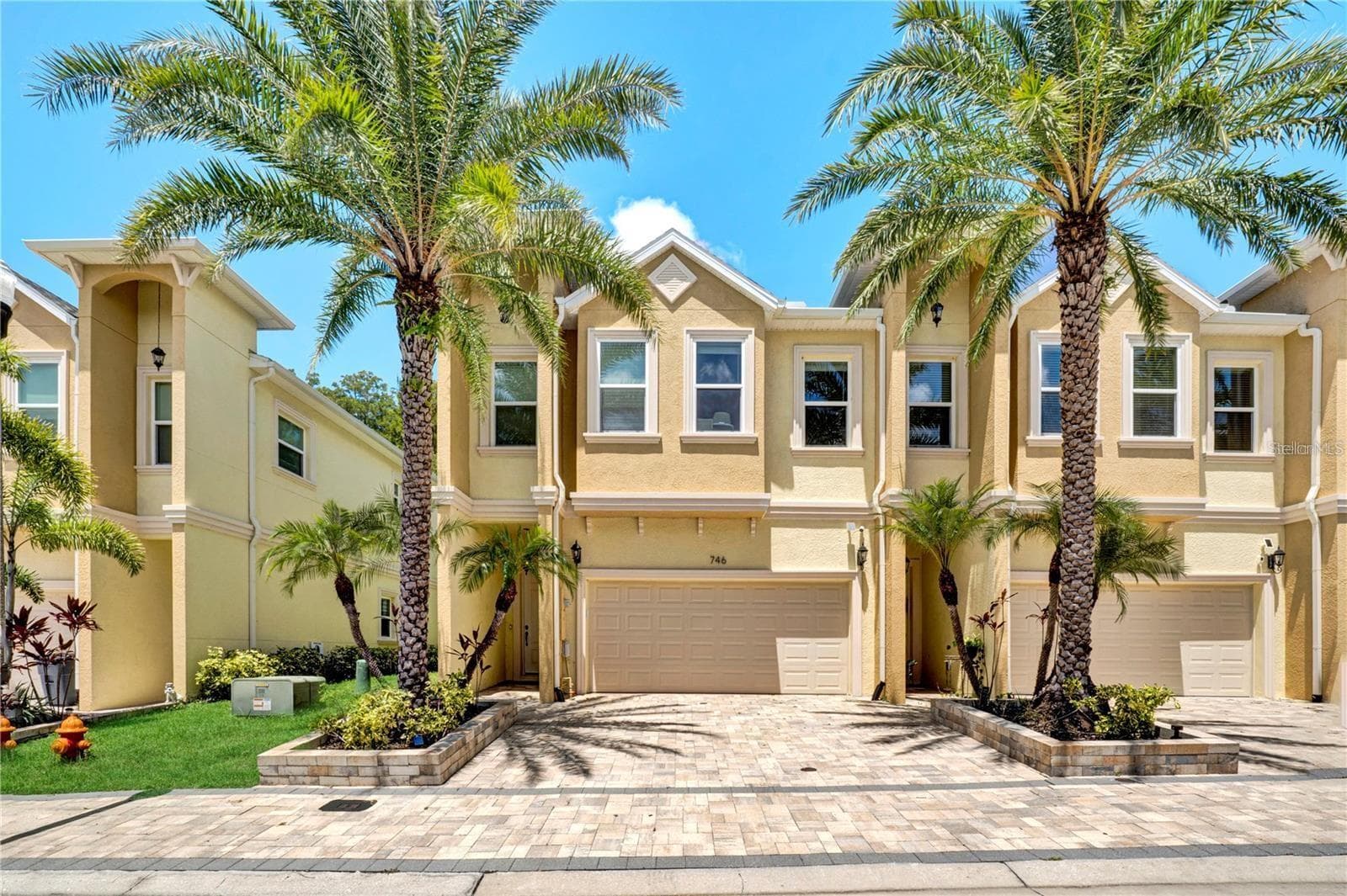 746 GRAND CYPRESS LN