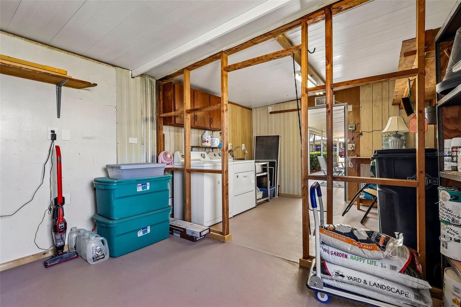 Manufactured Home at 1433 APACHE CIR, TAVARES, photo 31 of 51