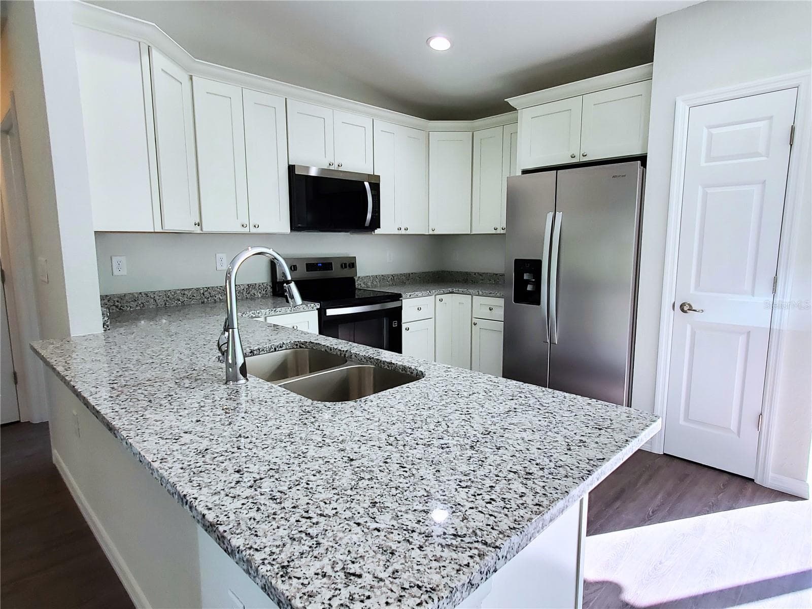 Single Family Residence at 15 FISHER WAY PL, OCKLAWAHA, photo 10 of 20