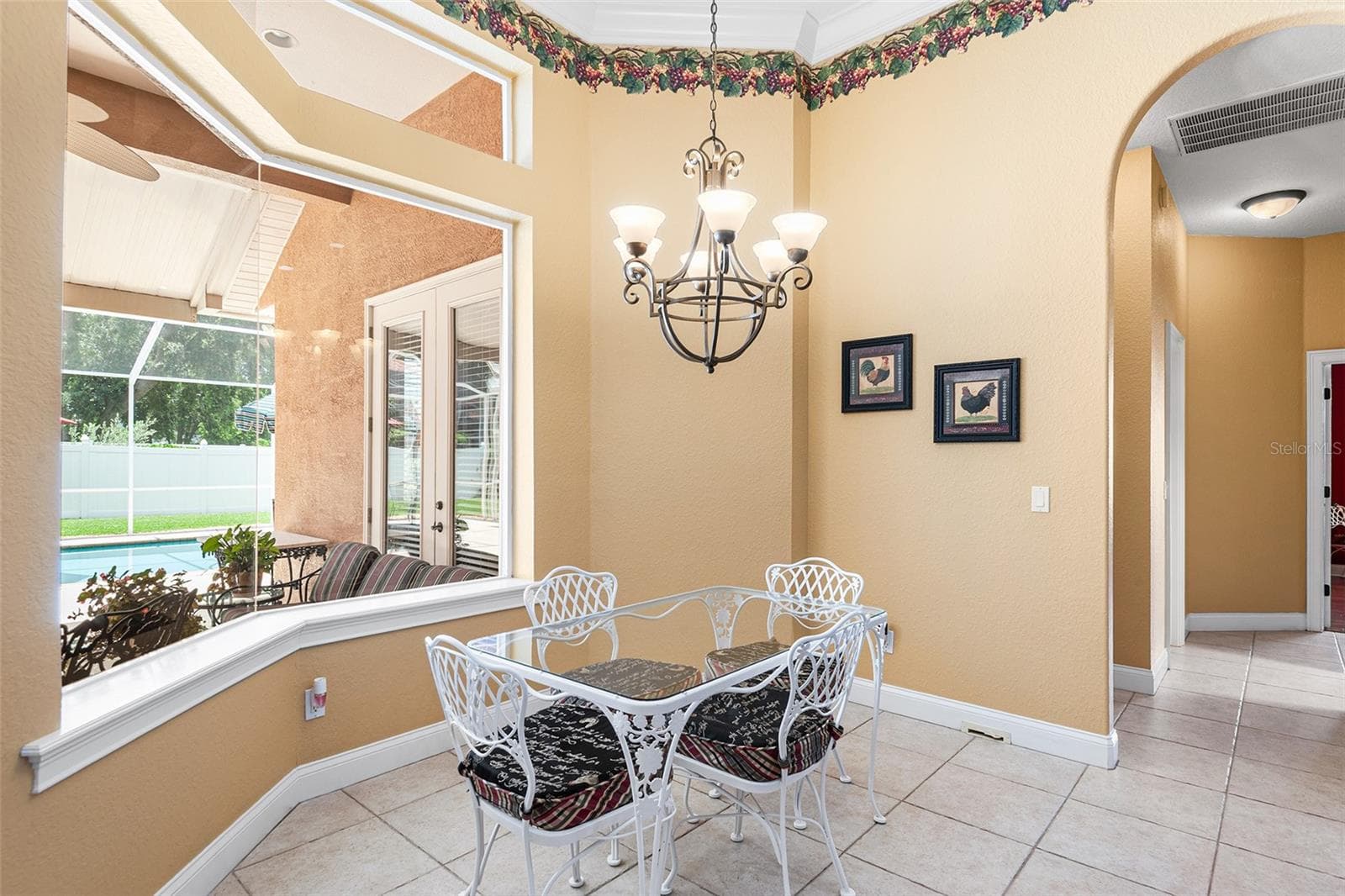 Single Family Residence at 328 HAMILTON SHORES DR NE, WINTER HAVEN, photo 20 of 81