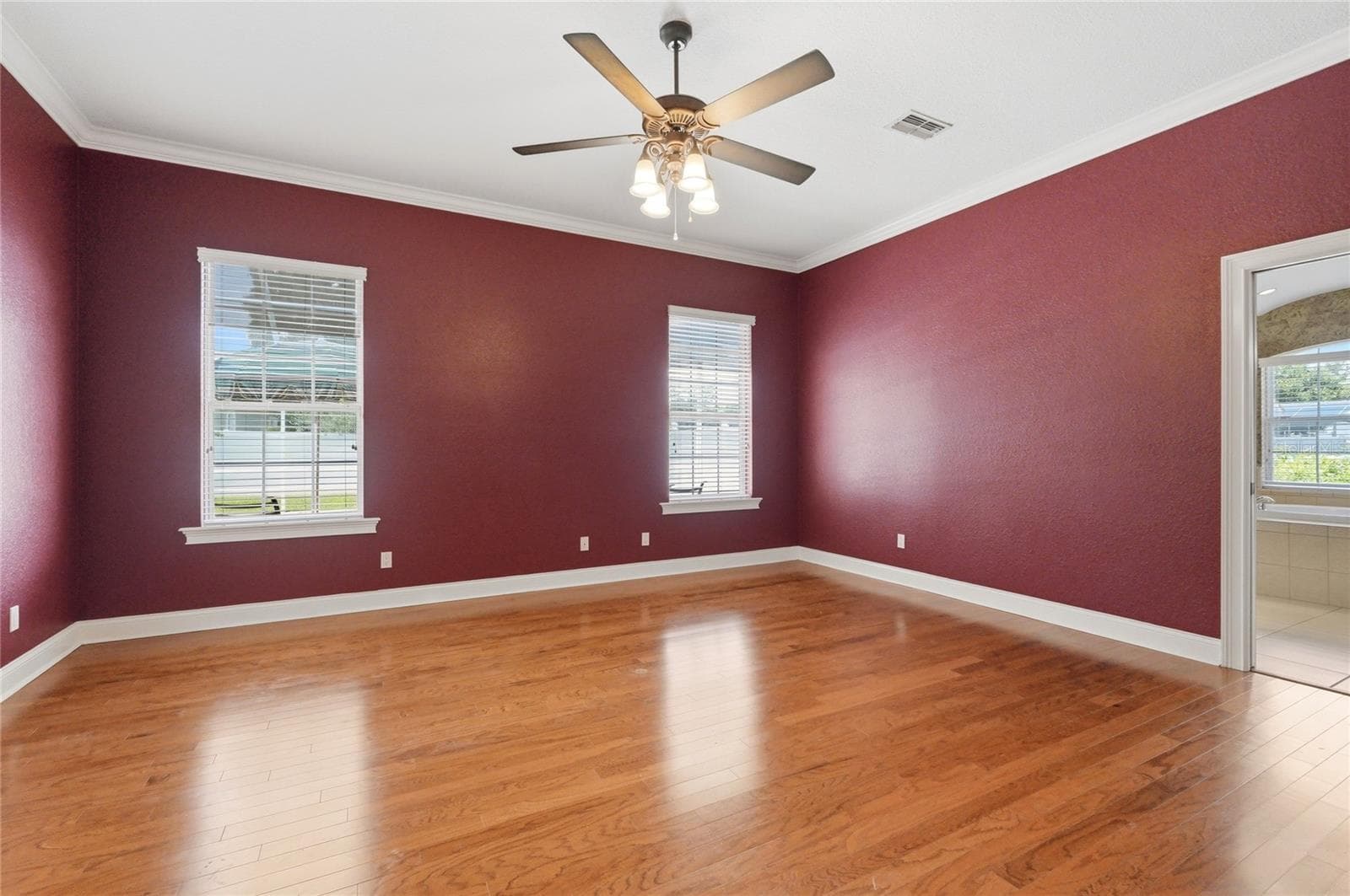 Single Family Residence at 328 HAMILTON SHORES DR NE, WINTER HAVEN, photo 27 of 81