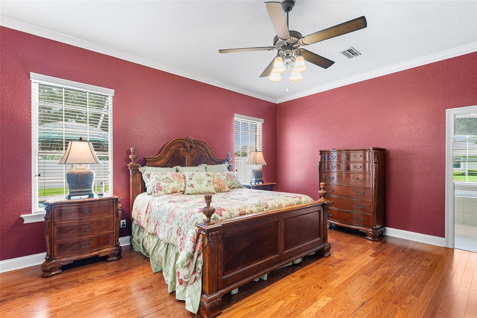 Single Family Residence at 328 HAMILTON SHORES DR NE, WINTER HAVEN, photo 28 of 81