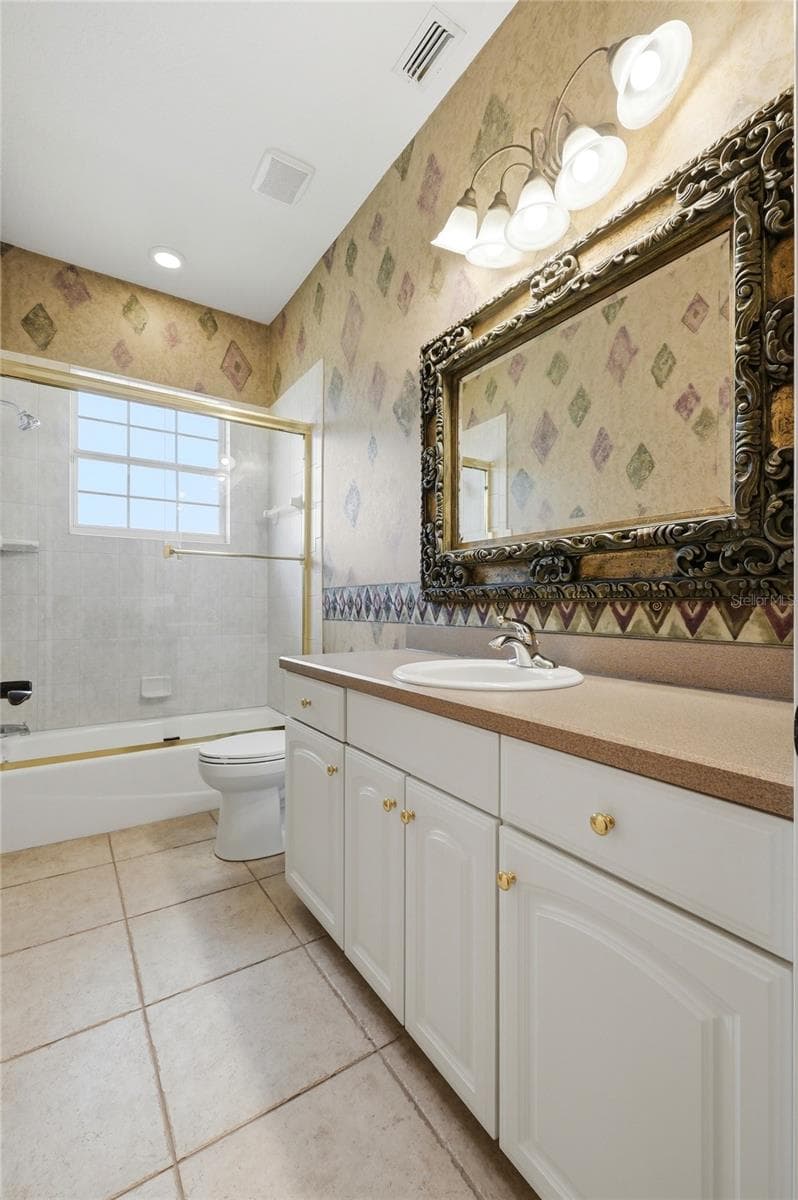 Single Family Residence at 328 HAMILTON SHORES DR NE, WINTER HAVEN, photo 51 of 81