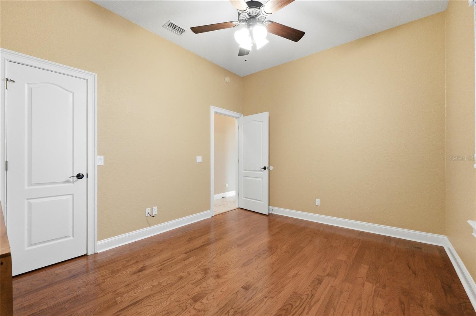 Single Family Residence at 328 HAMILTON SHORES DR NE, WINTER HAVEN, photo 52 of 81