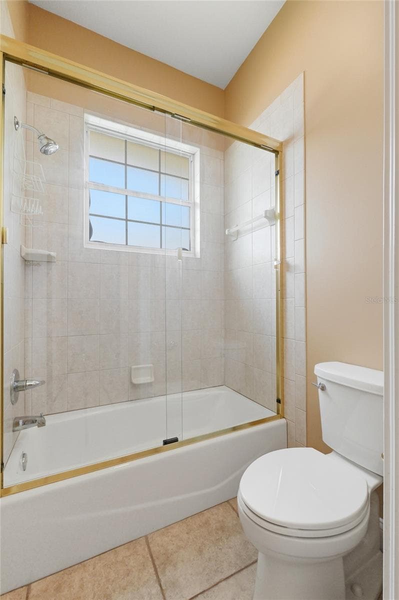Single Family Residence at 328 HAMILTON SHORES DR NE, WINTER HAVEN, photo 56 of 81