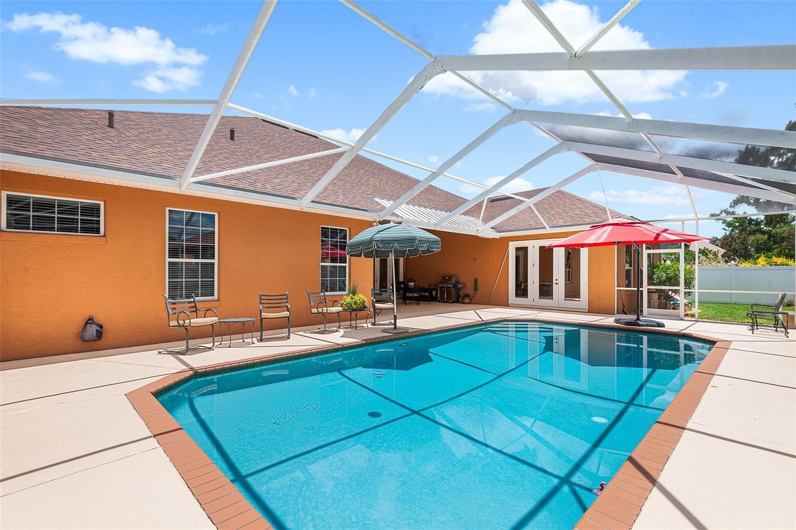 Single Family Residence at 328 HAMILTON SHORES DR NE, WINTER HAVEN, photo 68 of 81