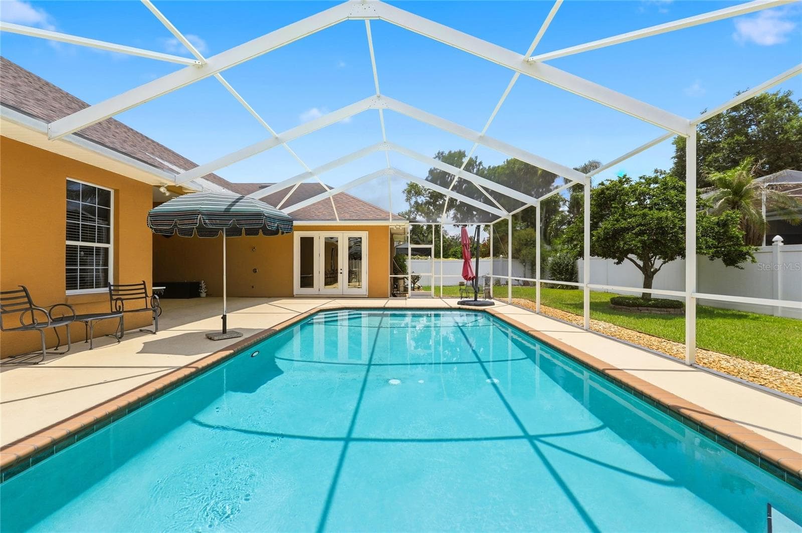 Single Family Residence at 328 HAMILTON SHORES DR NE, WINTER HAVEN, photo 70 of 81
