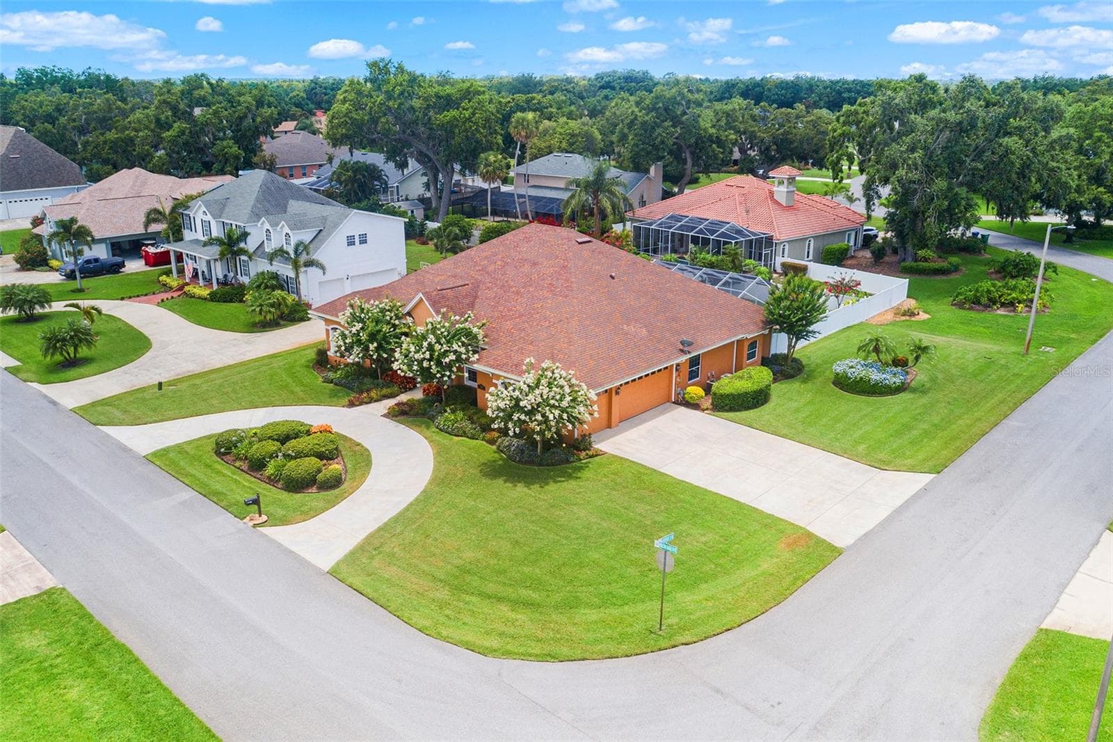 Single Family Residence at 328 HAMILTON SHORES DR NE, WINTER HAVEN, photo 76 of 81
