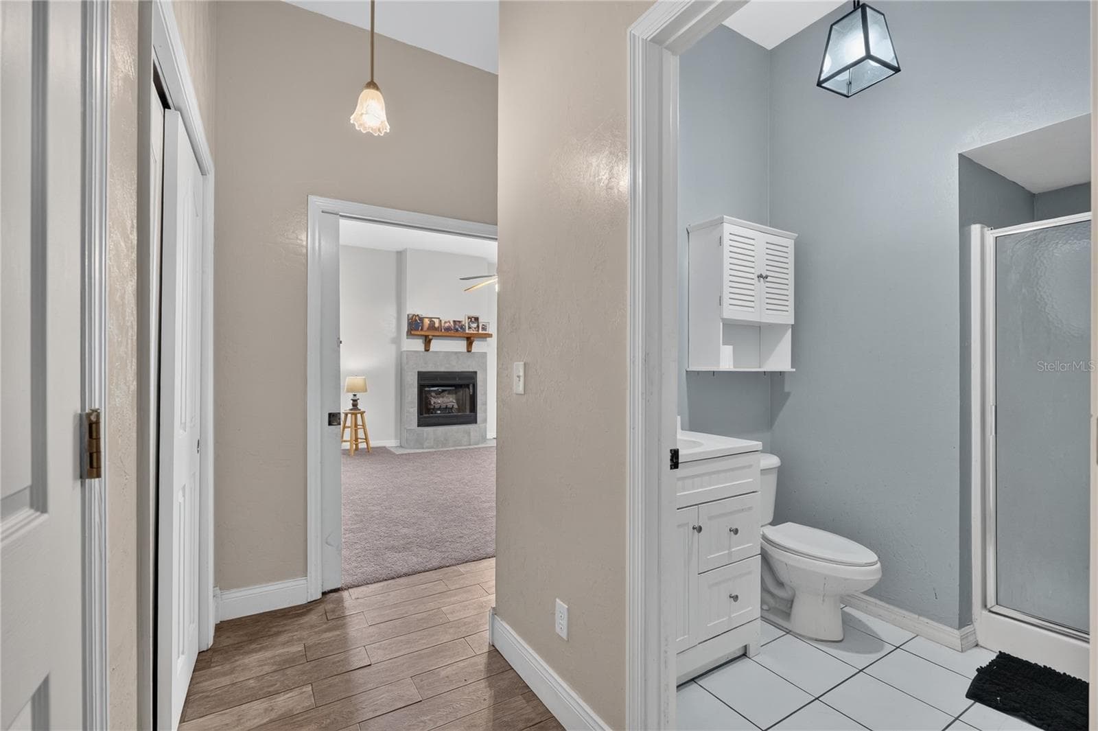3rd or guest bathroom - 2039 SW STATE ROAD 26, TRENTON
