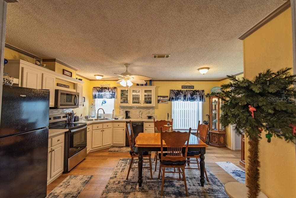 Kitchen - 51 AMSTERDAM AVE, PUNTA GORDA