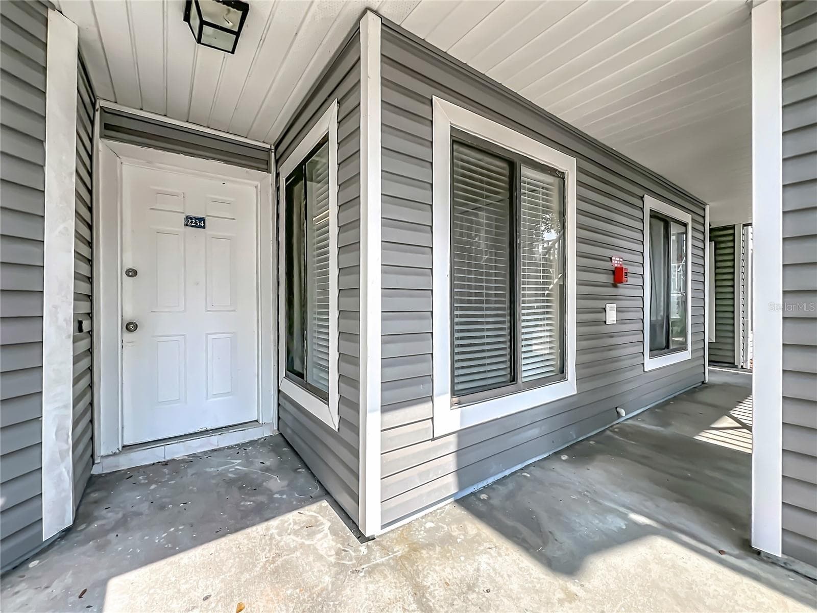 2234 STONINGTON AVE #2234