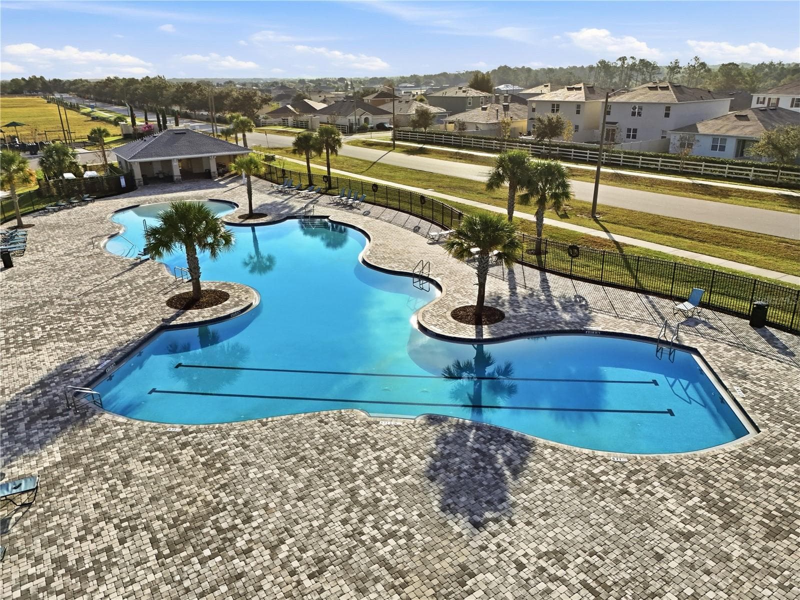 Single Family Residence at 5394 SAN PIETRO DR, WINTER HAVEN, photo 25 of 28