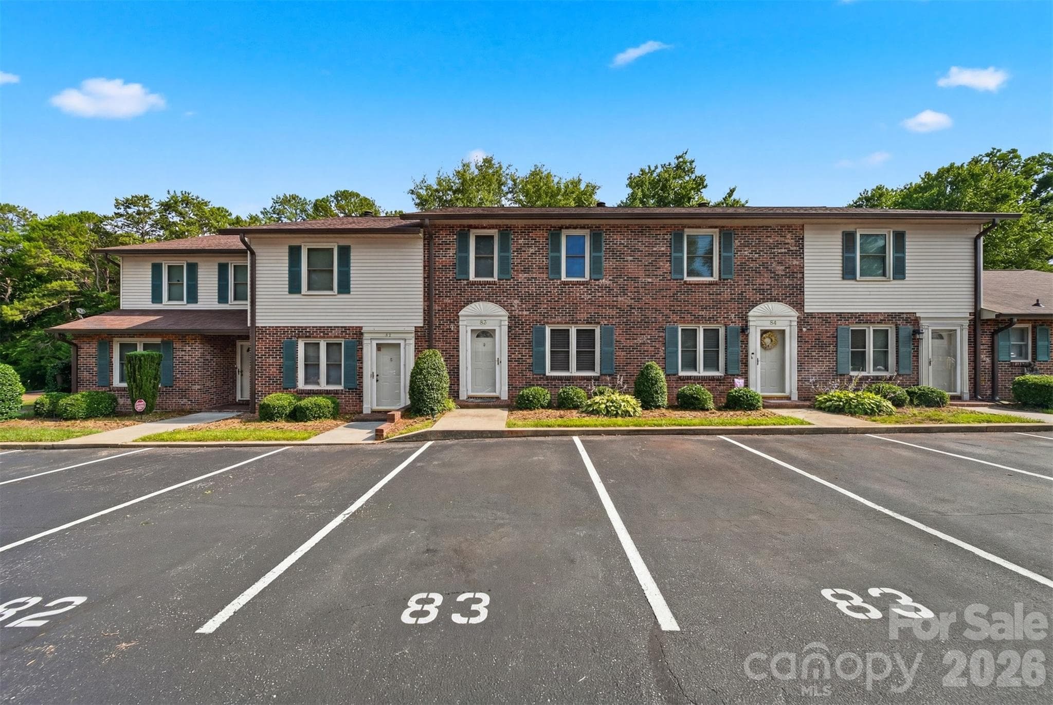Townhouse at Hickory, photo 2 of 25
