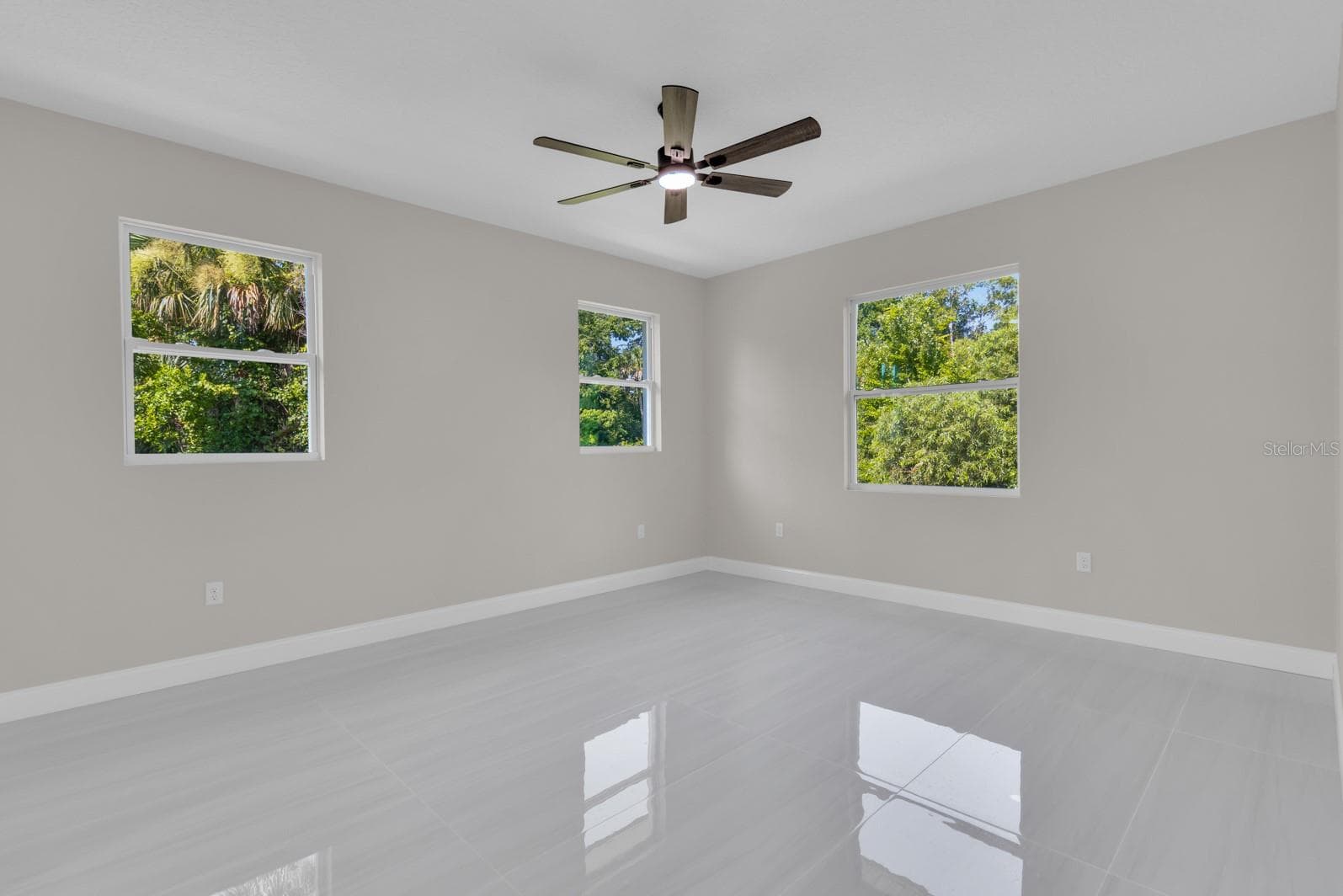 Master Room - 4880 BARNA AVE, TITUSVILLE