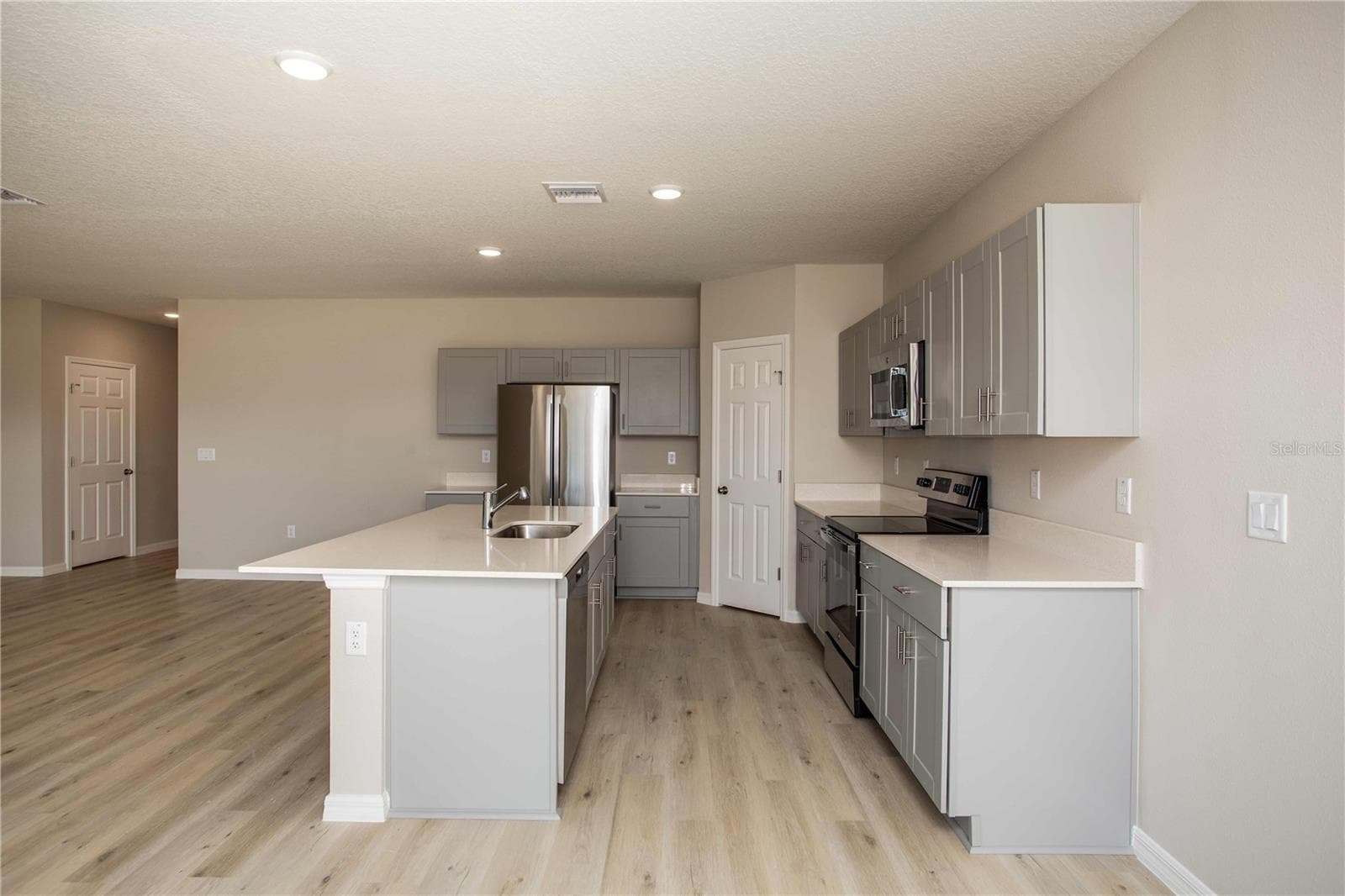 Single Family Residence at 1704 VANILLA ST, HAINES CITY, photo 10 of 28