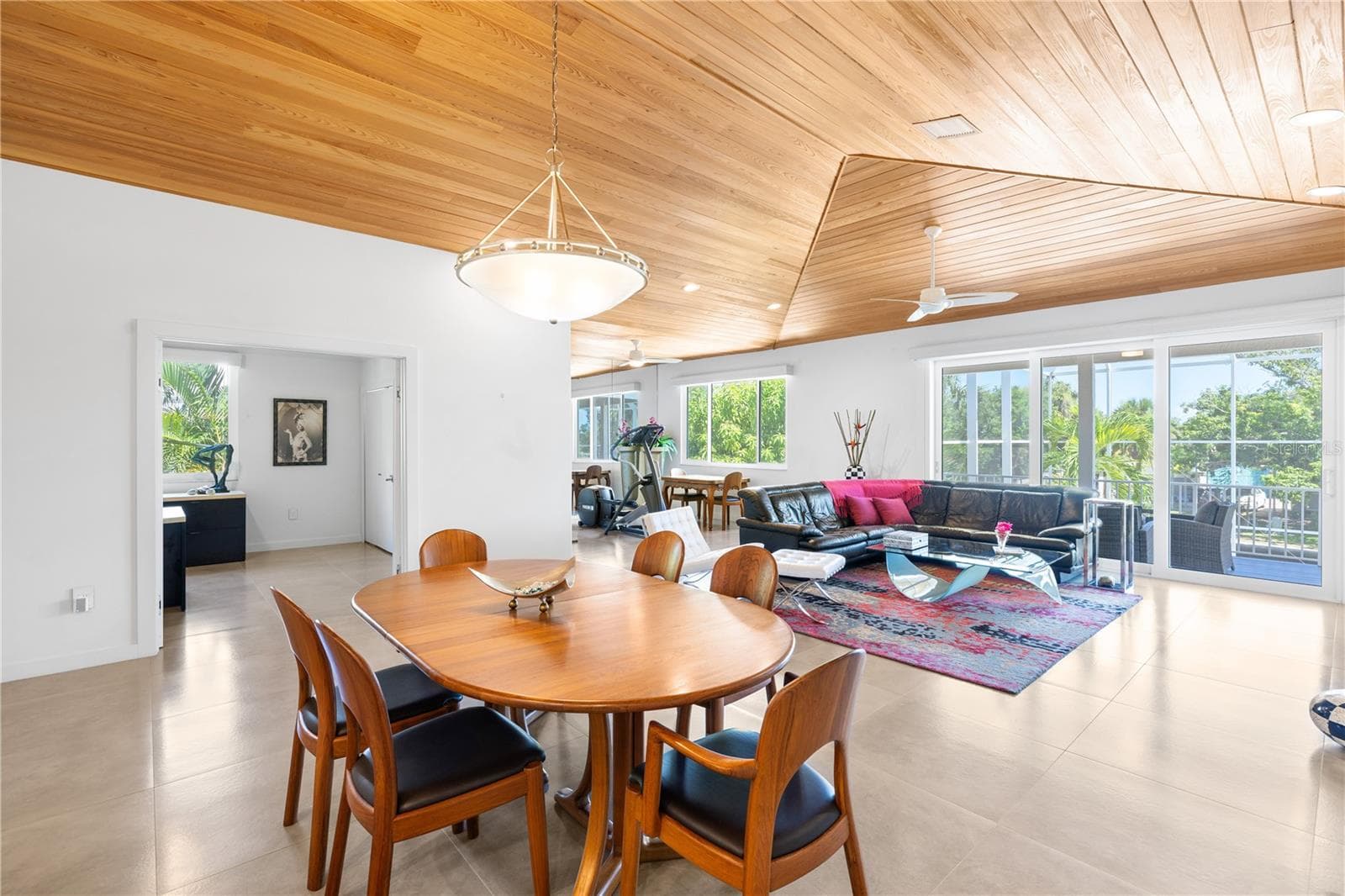 Single Family Residence at 412 TREASURE BOAT WAY, SARASOTA, photo 10 of 84