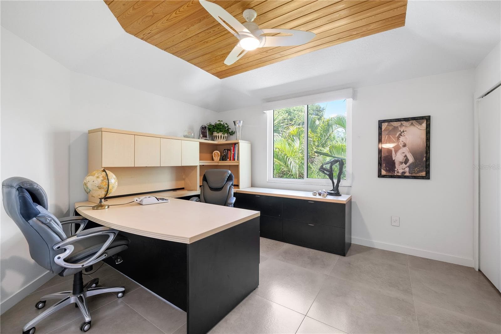Single Family Residence at 412 TREASURE BOAT WAY, SARASOTA, photo 24 of 84