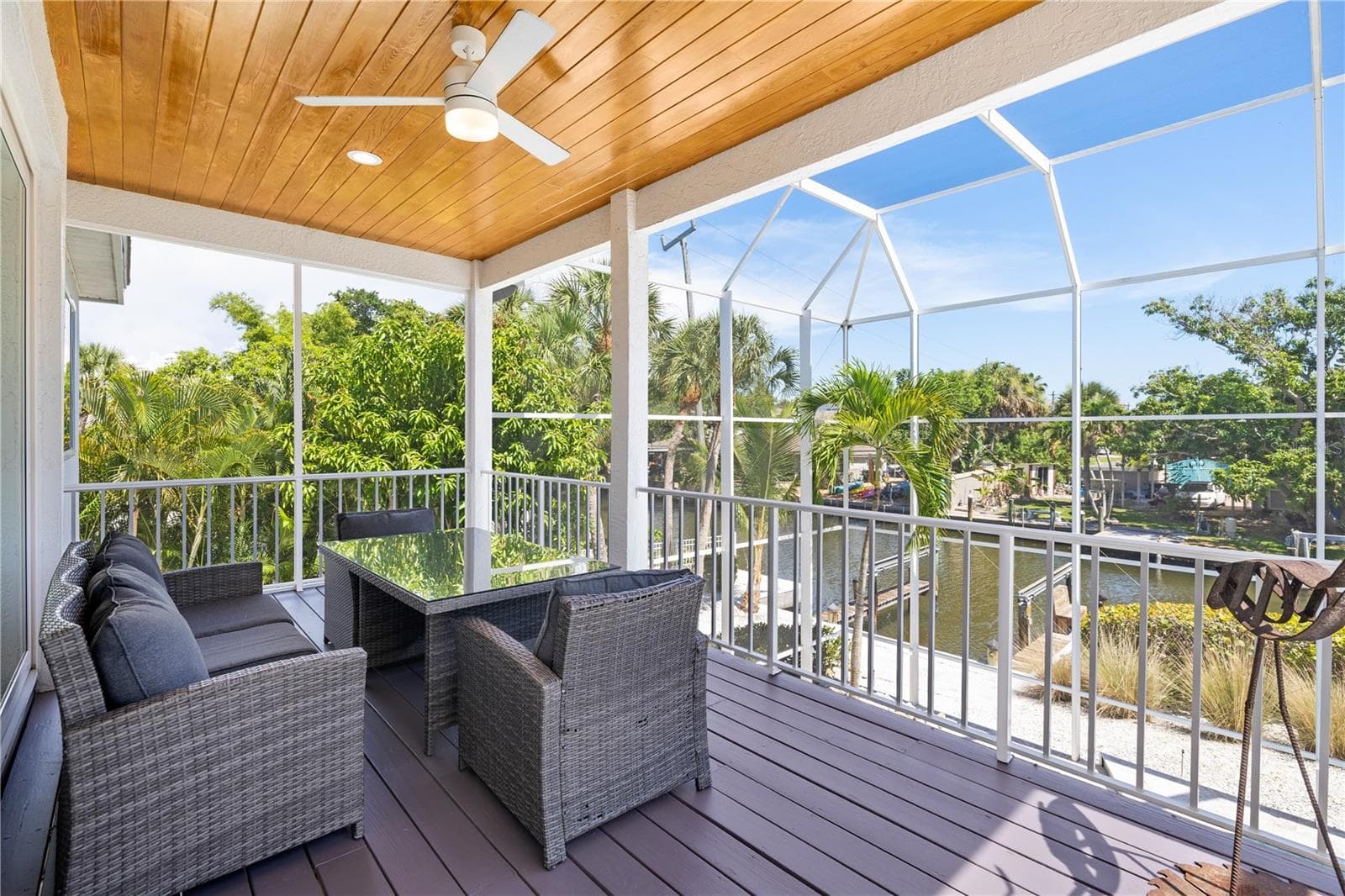 Single Family Residence at 412 TREASURE BOAT WAY, SARASOTA, photo 32 of 84