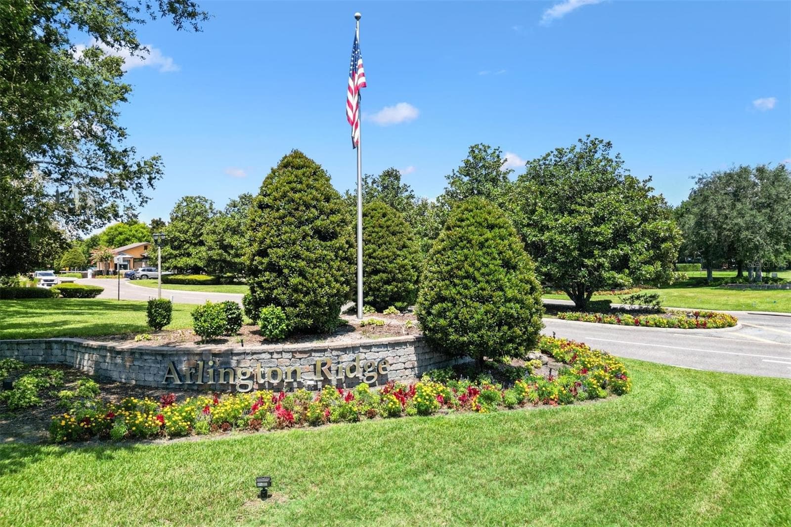 Main entrance off US 27. - 4110 ARLINGTON RIDGE BLVD, LEESBURG