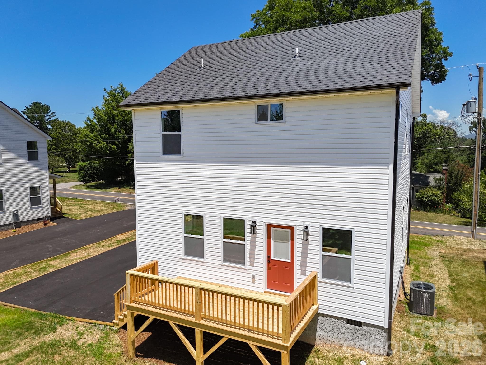 Single Family Residence at Asheville, photo 4 of 47