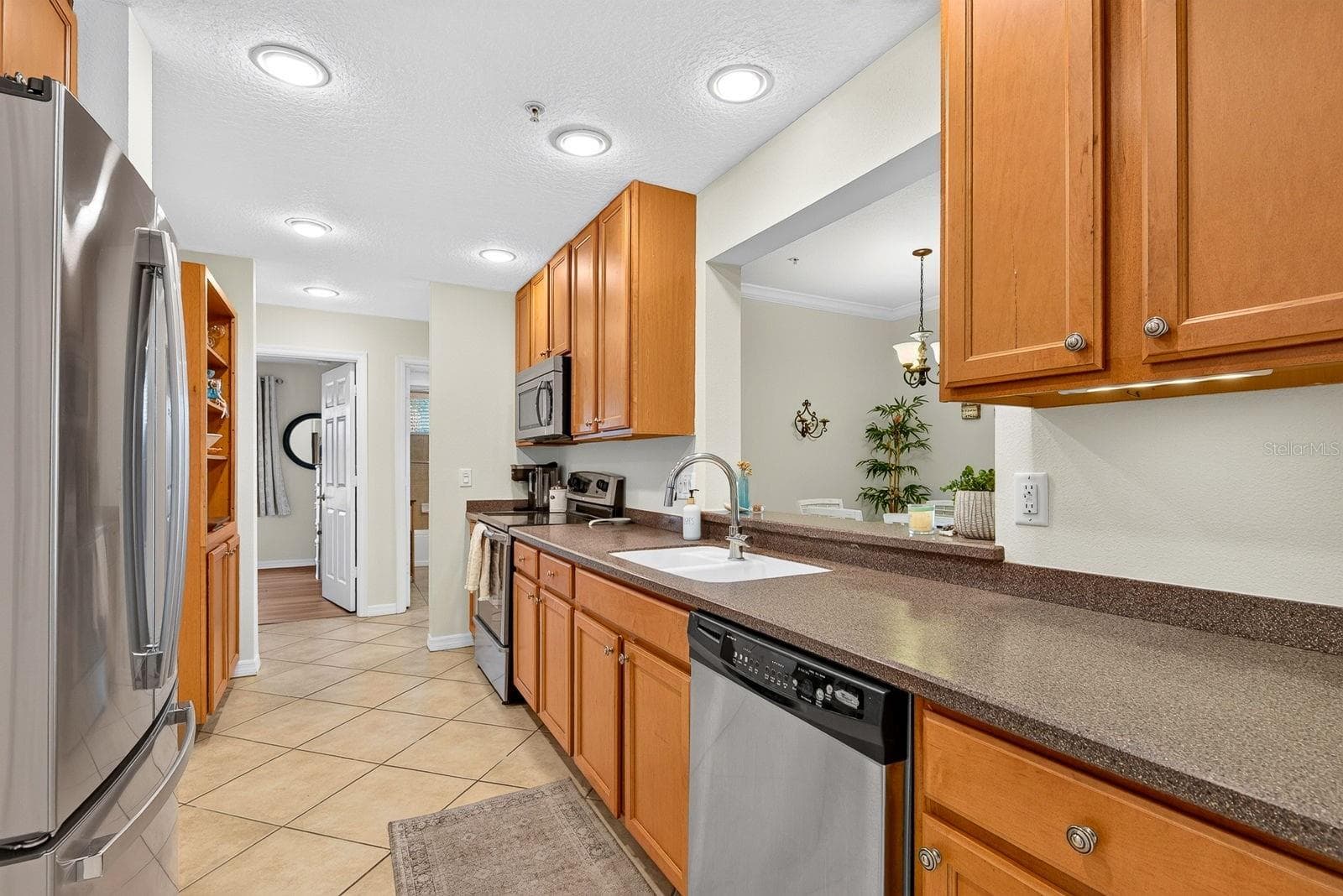 Condominium at 7228 HAMILTON RD #7228, BRADENTON, photo 9 of 71