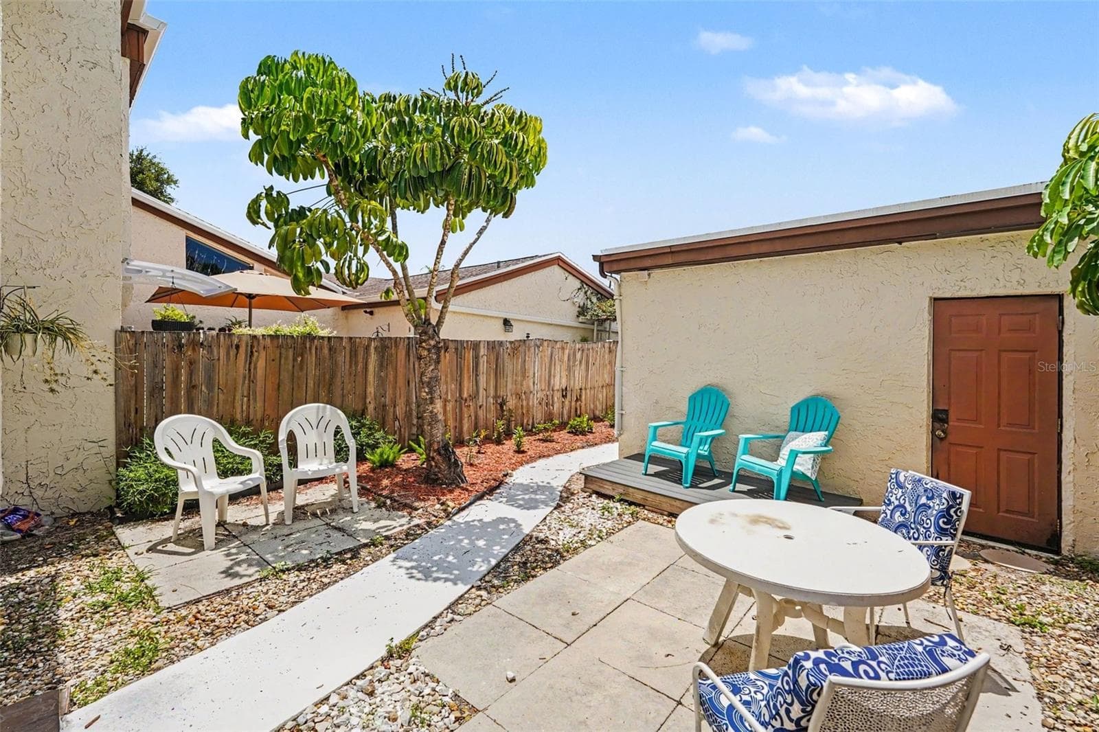 Townhouse at 2095 SUNSET POINT RD #1904, CLEARWATER, photo 3 of 15