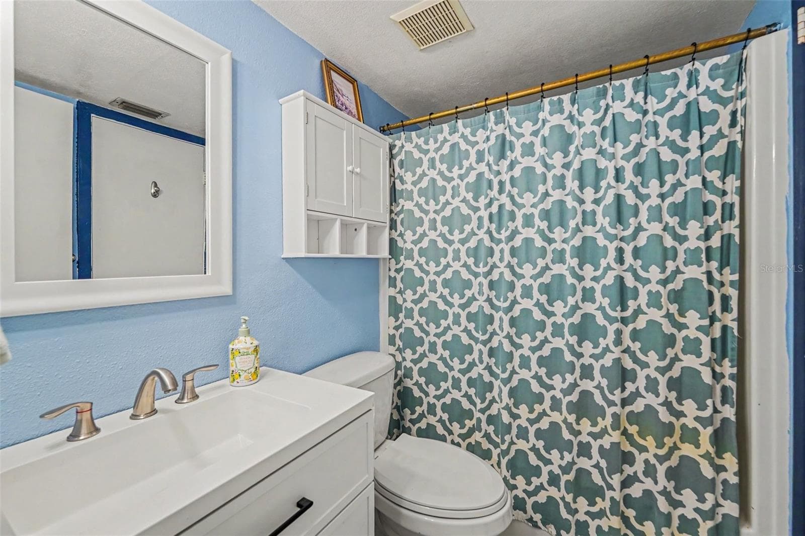 Townhouse at 2095 SUNSET POINT RD #1904, CLEARWATER, photo 13 of 15