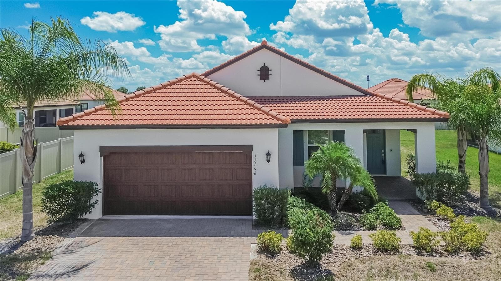 Single Family Residence at 17206 STAR BANKS ST, WIMAUMA, photo 3 of 47
