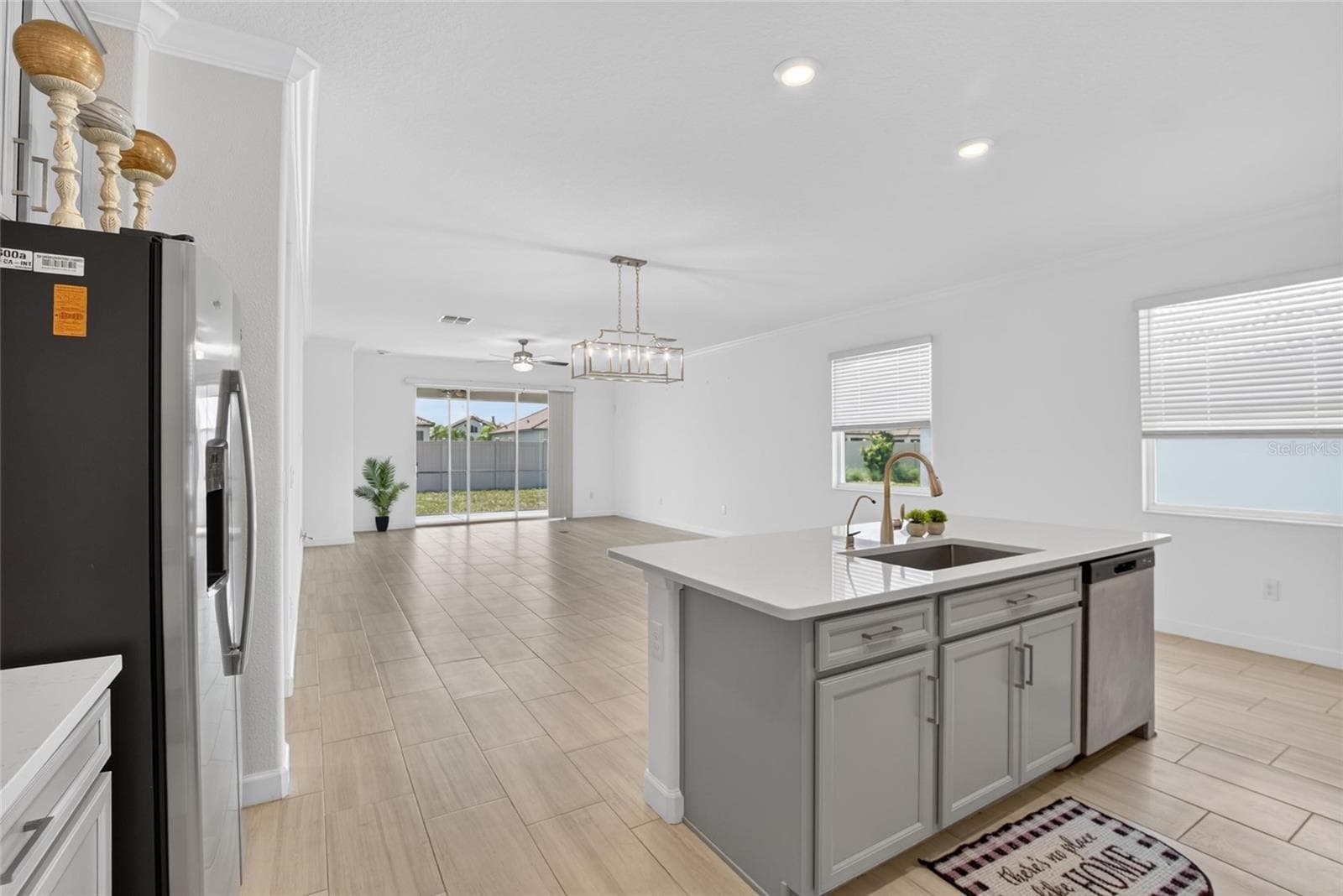 Single Family Residence at 17206 STAR BANKS ST, WIMAUMA, photo 15 of 47