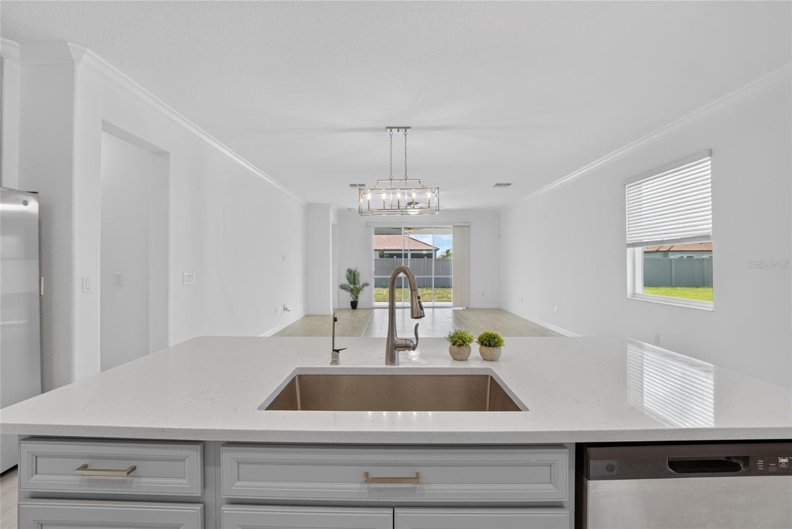 Single Family Residence at 17206 STAR BANKS ST, WIMAUMA, photo 16 of 47
