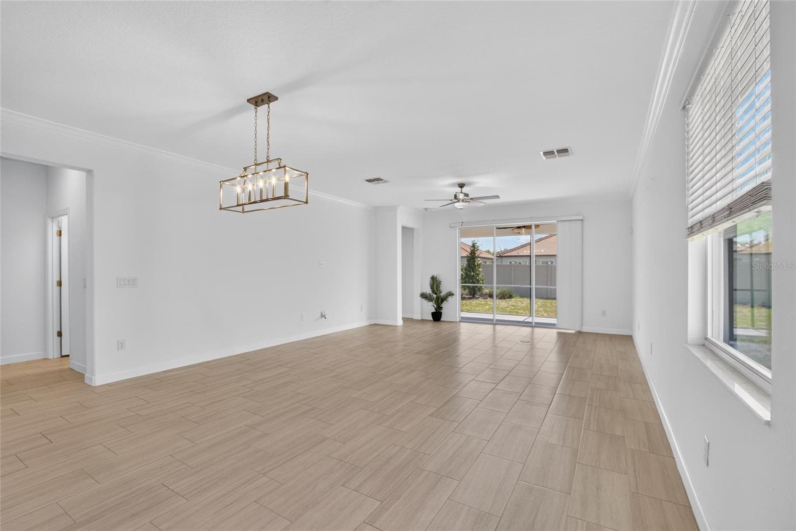Single Family Residence at 17206 STAR BANKS ST, WIMAUMA, photo 18 of 47