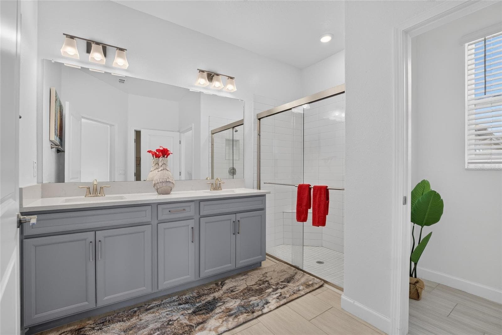 Single Family Residence at 17206 STAR BANKS ST, WIMAUMA, photo 25 of 47