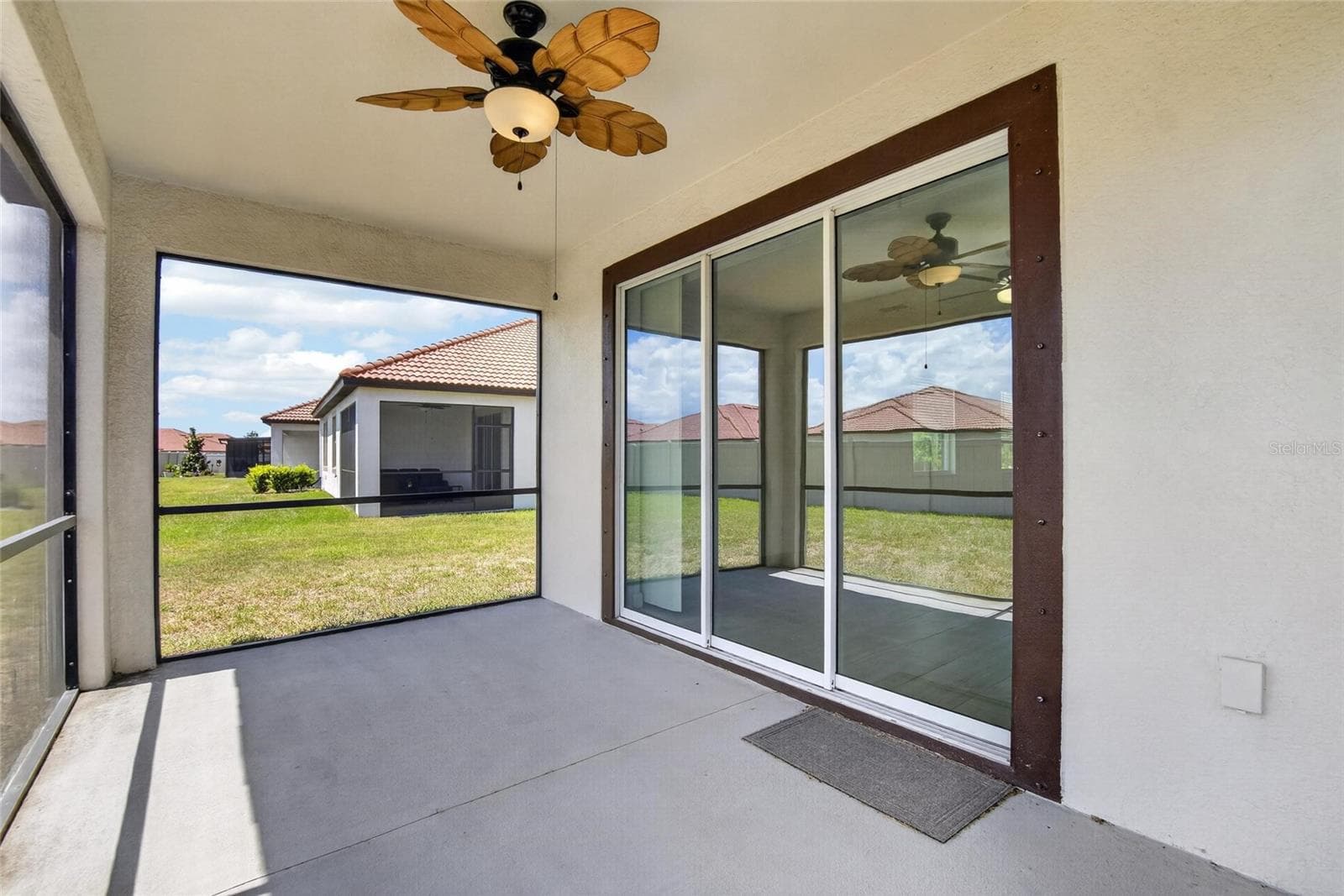 Single Family Residence at 17206 STAR BANKS ST, WIMAUMA, photo 39 of 47