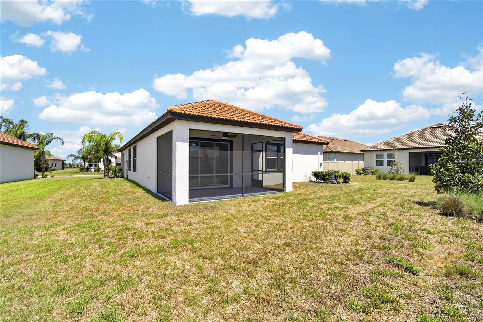 Single Family Residence at 17206 STAR BANKS ST, WIMAUMA, photo 43 of 47