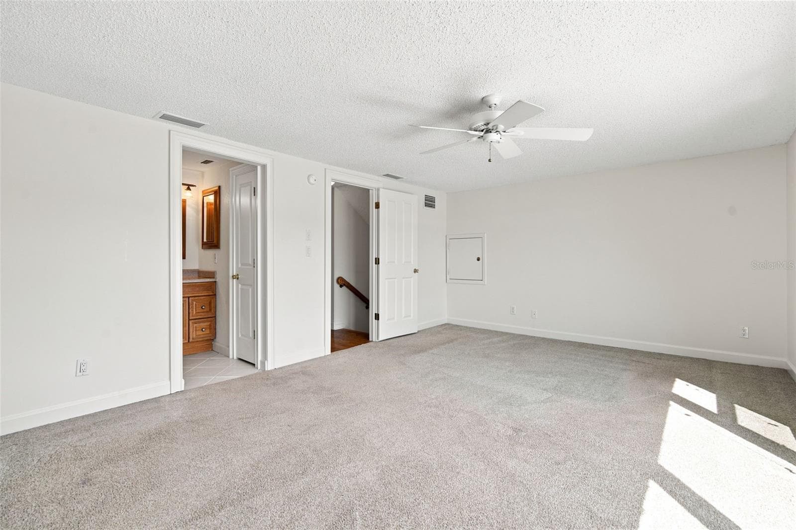 Single Family Residence at 13155 BOCA CIEGA AVE, MADEIRA BEACH, photo 24 of 73