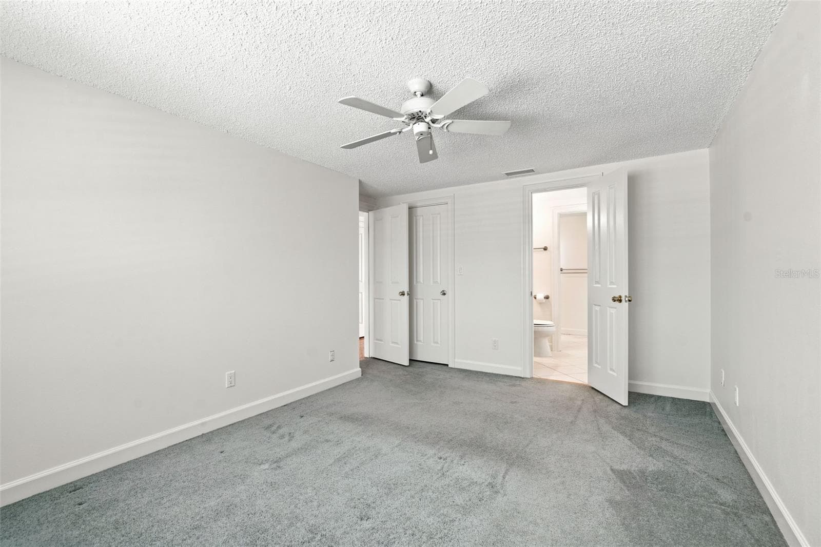 Single Family Residence at 13155 BOCA CIEGA AVE, MADEIRA BEACH, photo 33 of 73