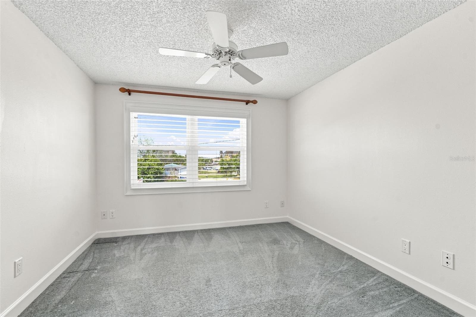 Single Family Residence at 13155 BOCA CIEGA AVE, MADEIRA BEACH, photo 34 of 73