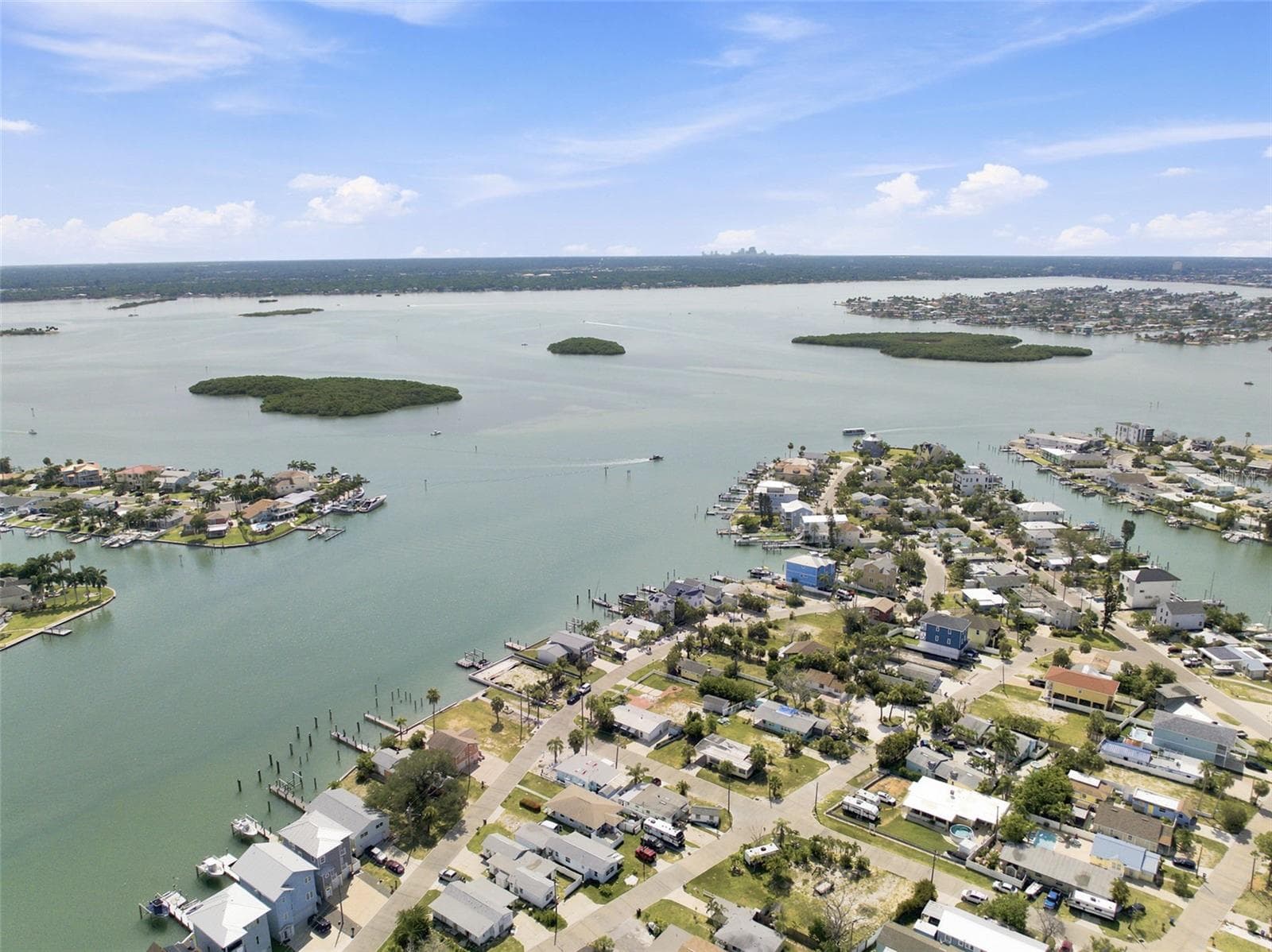 Single Family Residence at 13155 BOCA CIEGA AVE, MADEIRA BEACH, photo 69 of 73