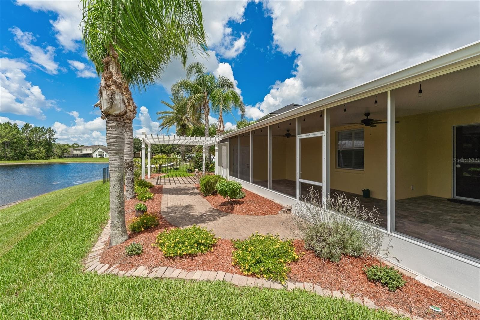Single Family Residence at 1465 BALSAM WILLOW TRL, ORLANDO, photo 5 of 57