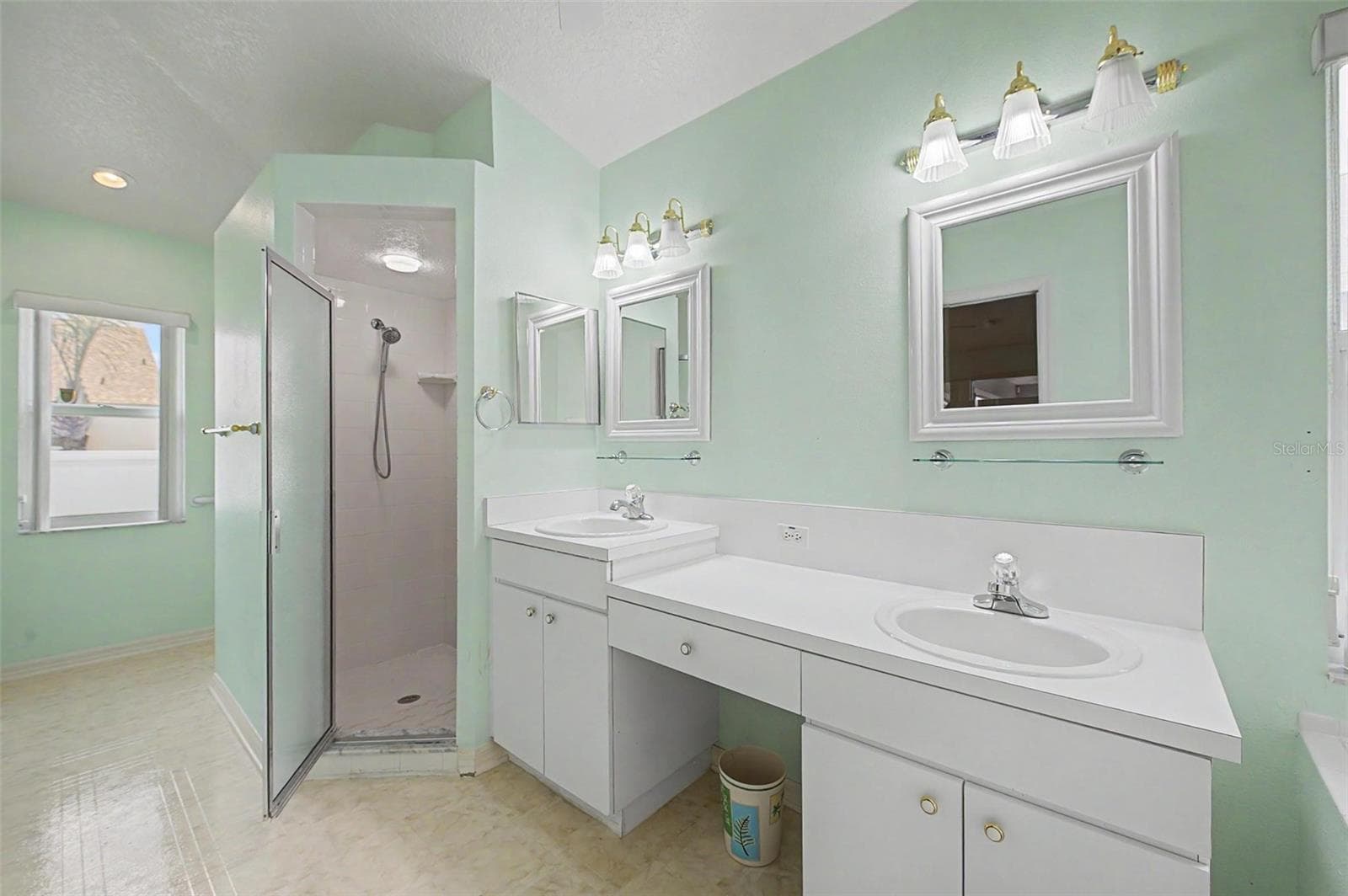 Single Family Residence at 29641 FOG HOLLOW DR, WESLEY CHAPEL, photo 20 of 47