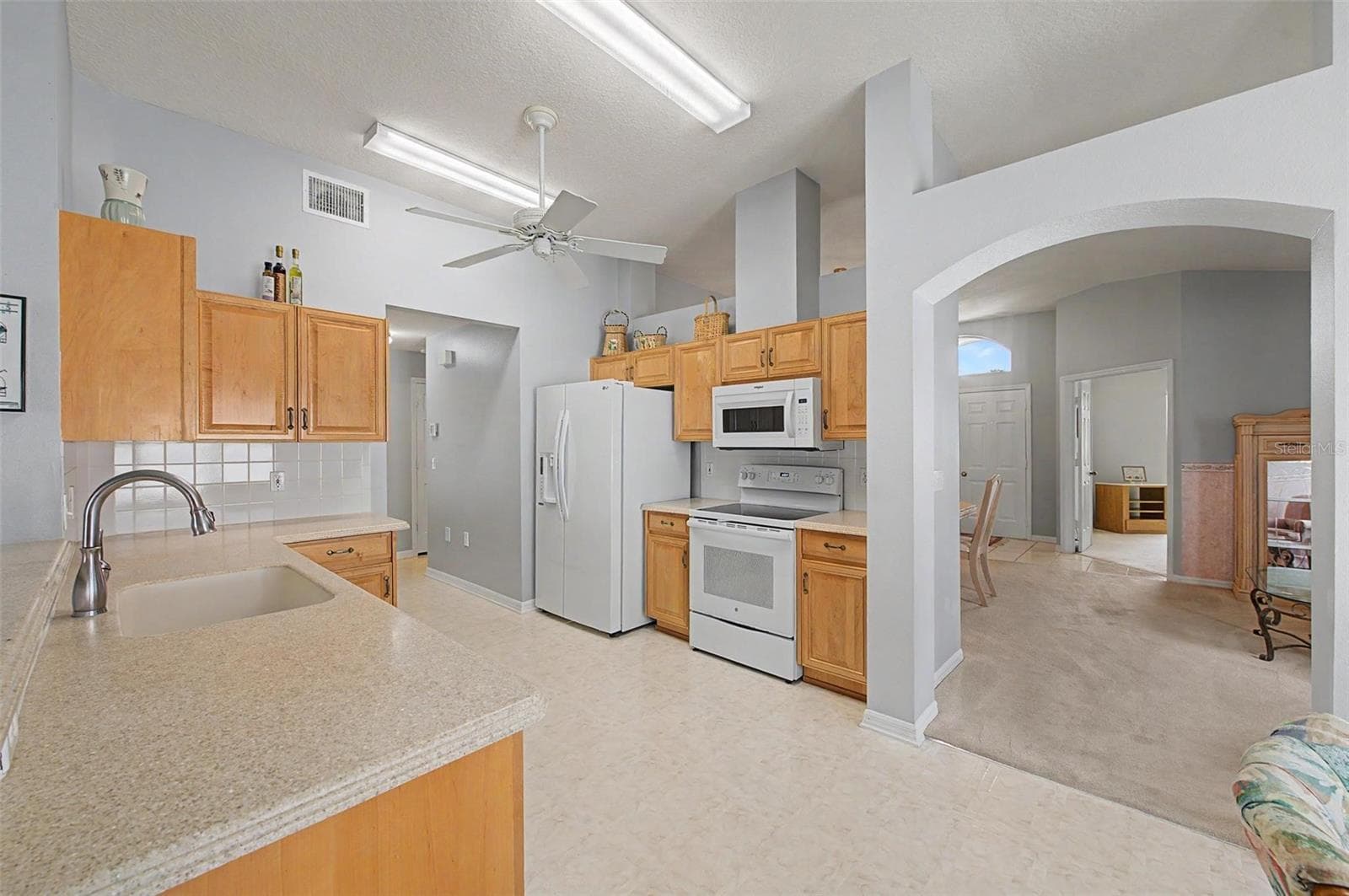 Single Family Residence at 29641 FOG HOLLOW DR, WESLEY CHAPEL, photo 25 of 47
