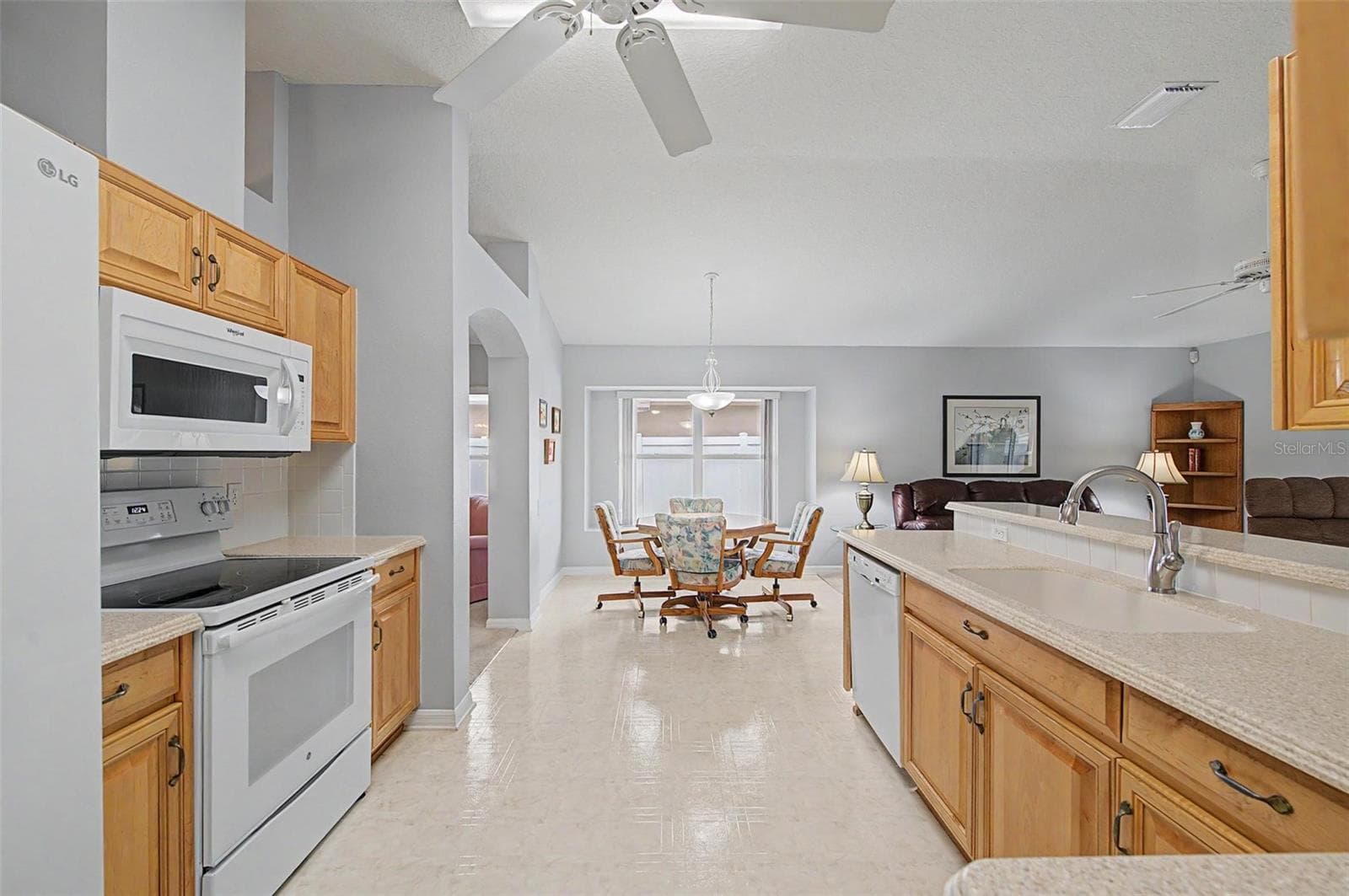 Single Family Residence at 29641 FOG HOLLOW DR, WESLEY CHAPEL, photo 28 of 47