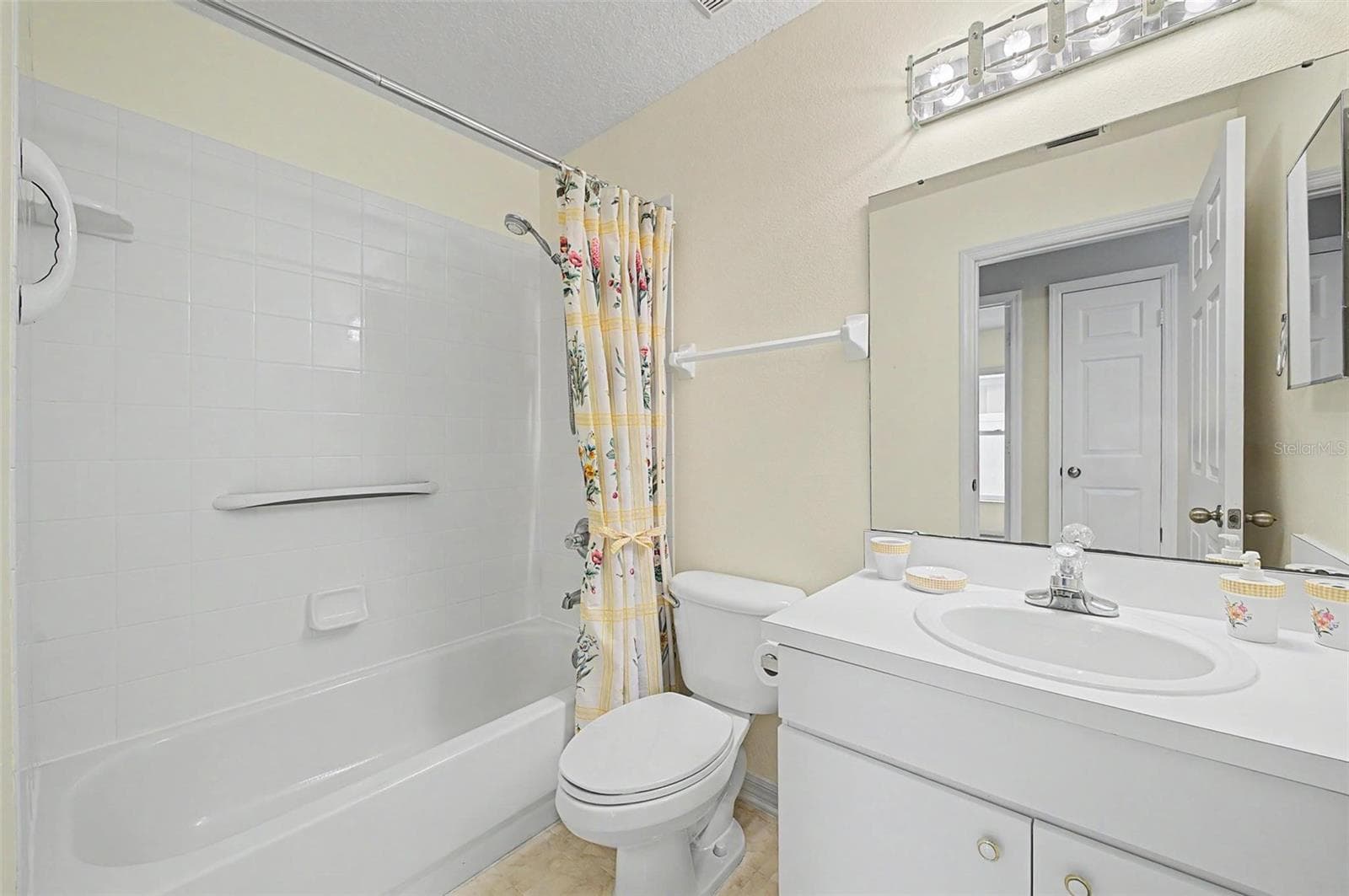 Single Family Residence at 29641 FOG HOLLOW DR, WESLEY CHAPEL, photo 30 of 47