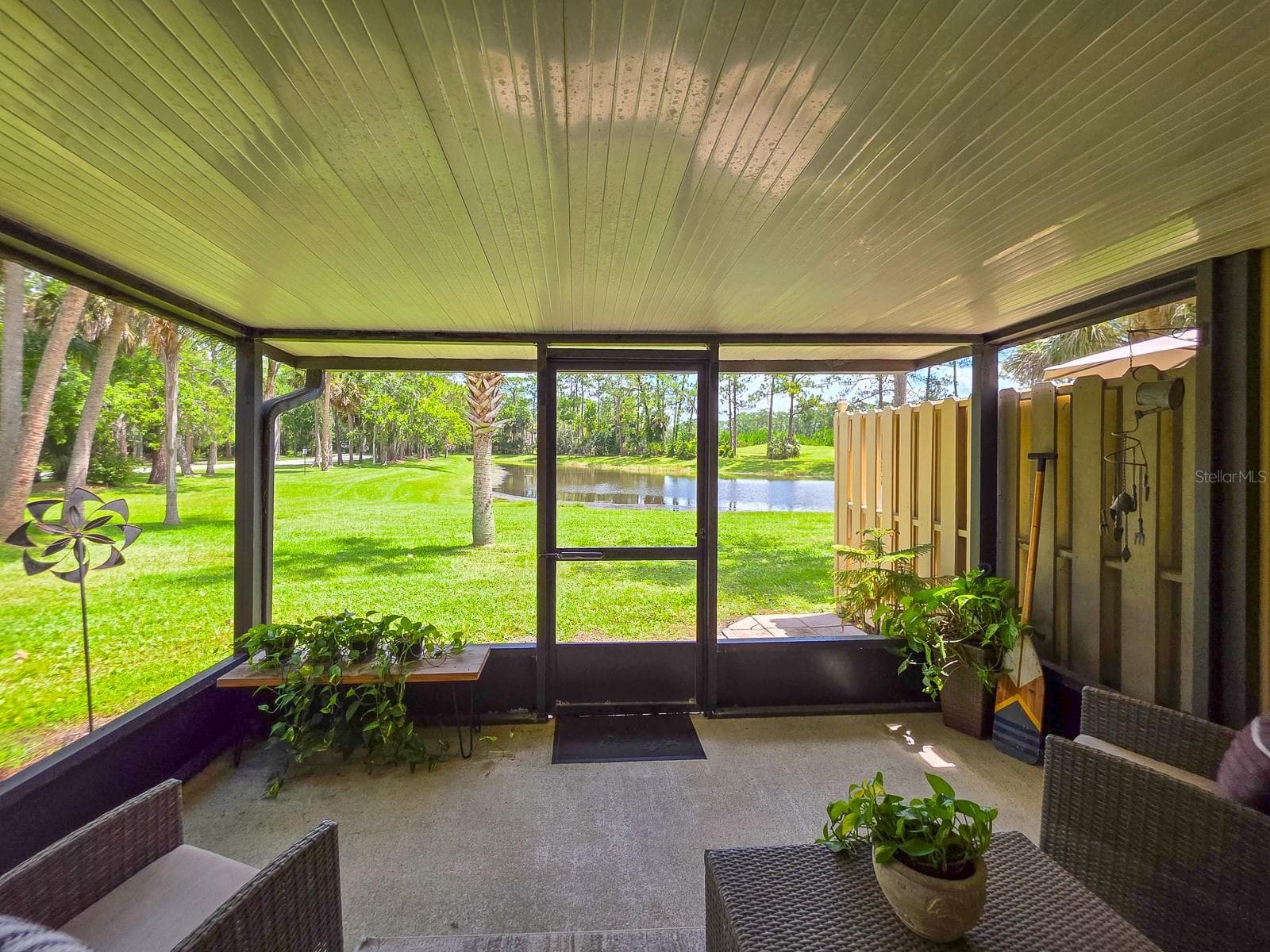 Screened in lanai - 100 SEA PINES CIR, DAYTONA BEACH