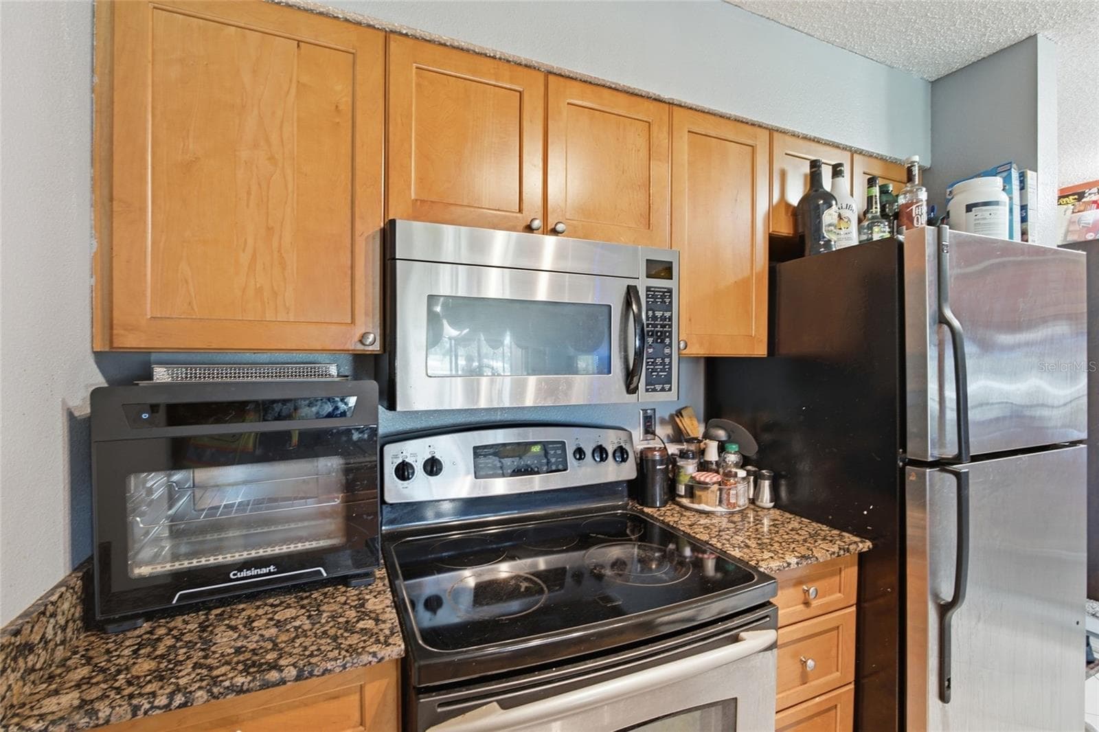 Kitchen - first floor - 2400 FEATHER SOUND DR #313, CLEARWATER