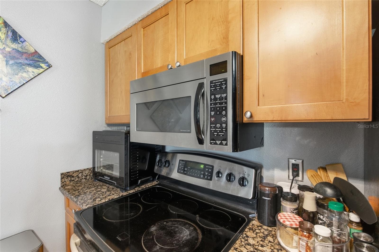 Kitchen - first floor - 2400 FEATHER SOUND DR #313, CLEARWATER