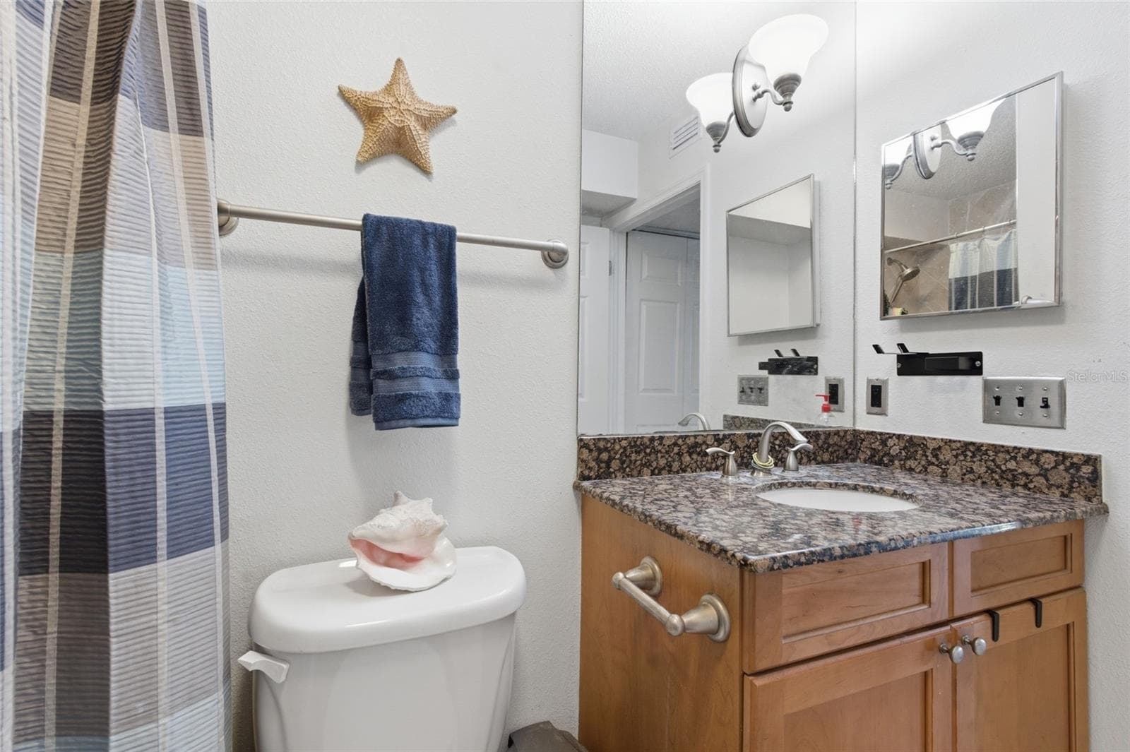 Bathroom 1 - 1st floor - 2400 FEATHER SOUND DR #313, CLEARWATER