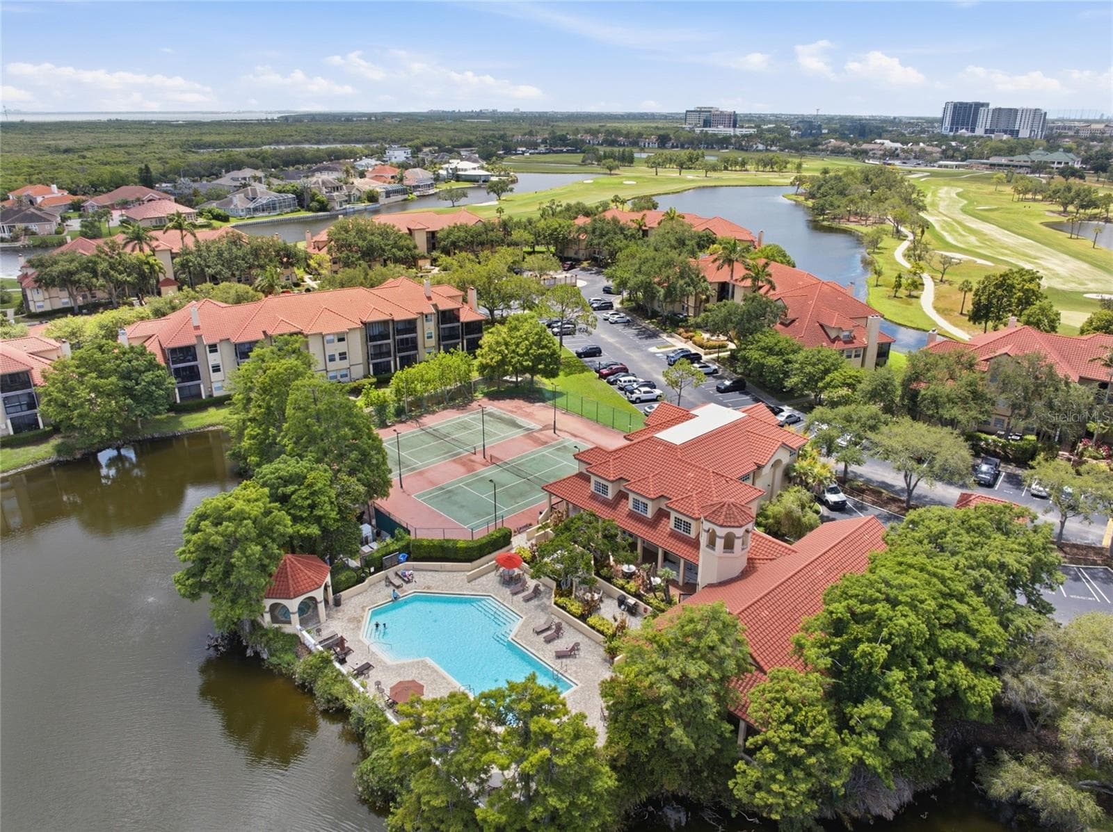 Audubon Condominiums - 2400 FEATHER SOUND DR #313, CLEARWATER